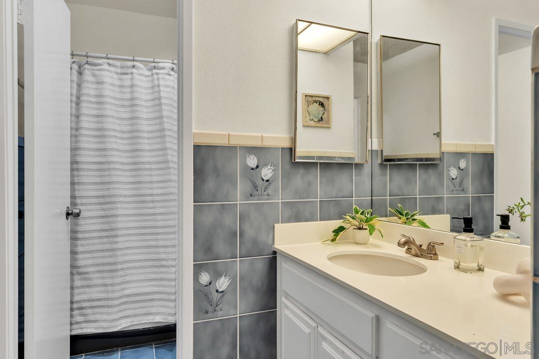 Detail Gallery Image 17 of 35 For 4245  Asher St  #64,  San Diego,  CA 92110 - 2 Beds | 2 Baths