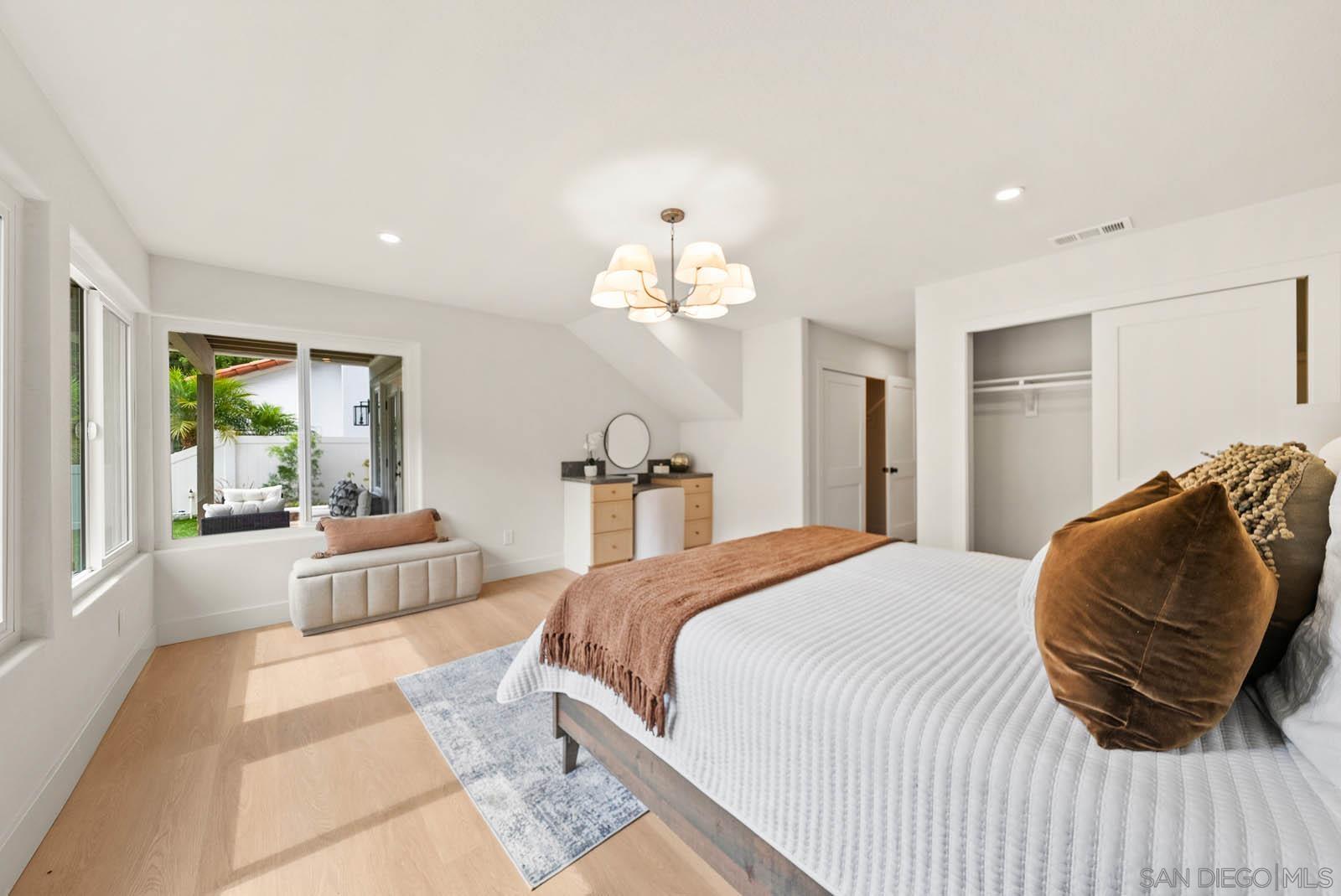 Detail Gallery Image 9 of 34 For 4946  Kalamis Way, Oceanside,  CA 92056 - 2 Beds | 2/1 Baths