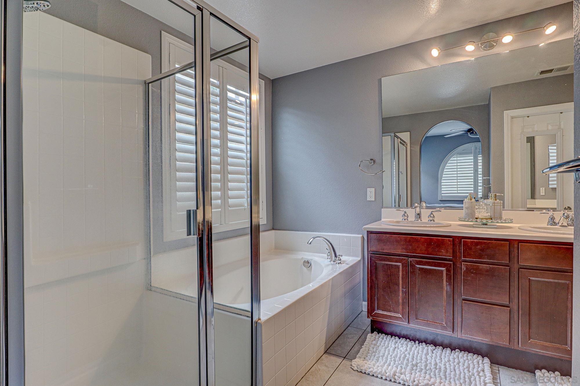 Detail Gallery Image 13 of 26 For 1526  Caminito Sicilia, Chula Vista,  CA 91915 - 3 Beds | 2/1 Baths