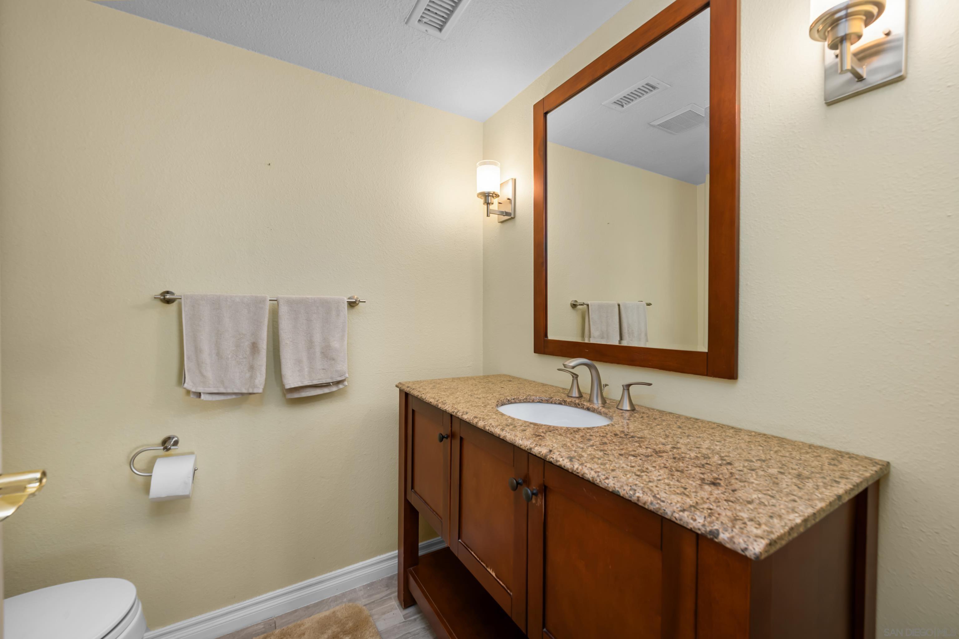 Detail Gallery Image 10 of 32 For 13170  Entreken Ave, San Diego,  CA 92129 - 4 Beds | 2/1 Baths