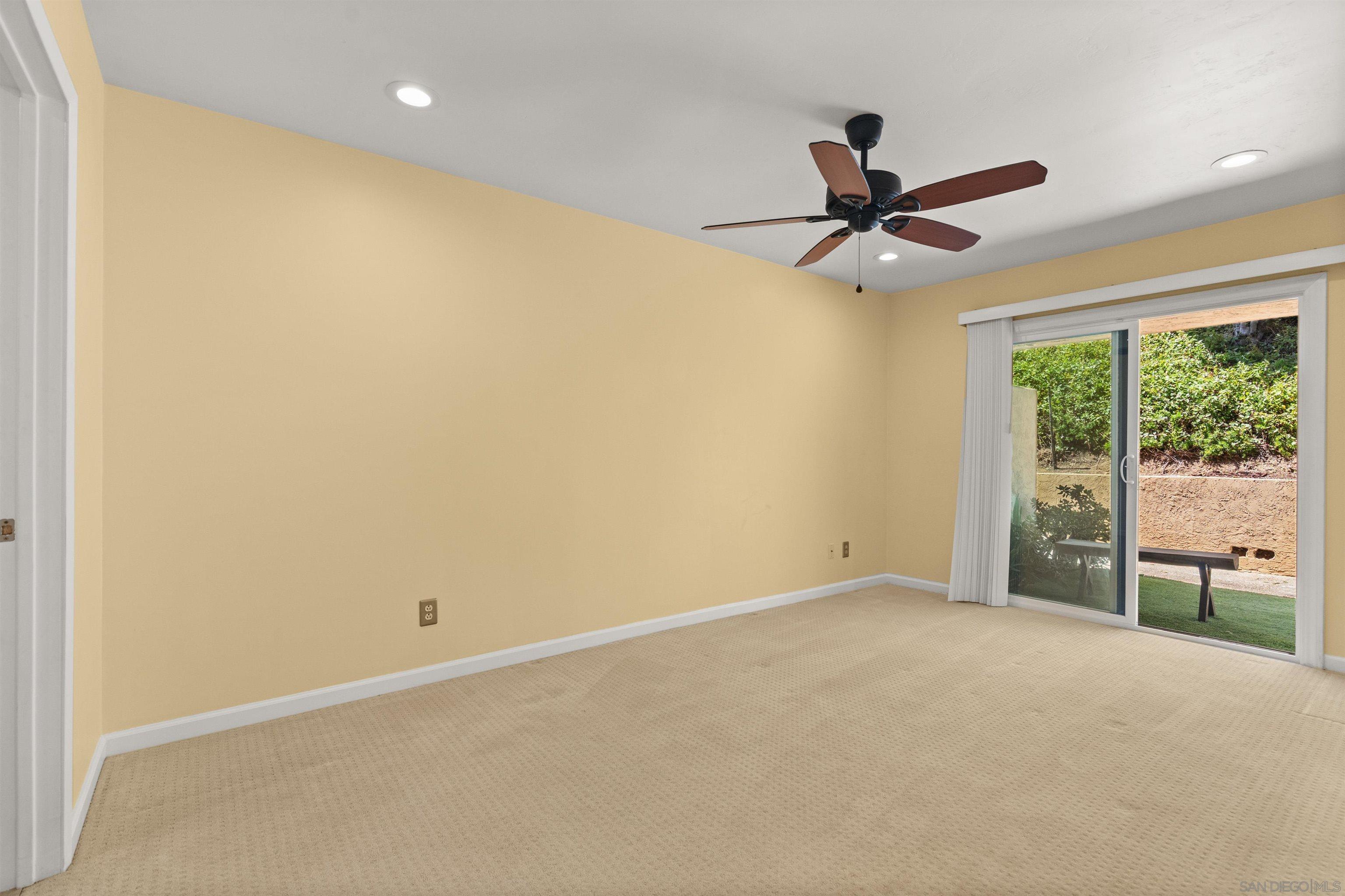 Detail Gallery Image 14 of 30 For 7969  Caminito Dia  #UNIT 3,  San Diego,  CA 92122 - 2 Beds | 1/1 Baths