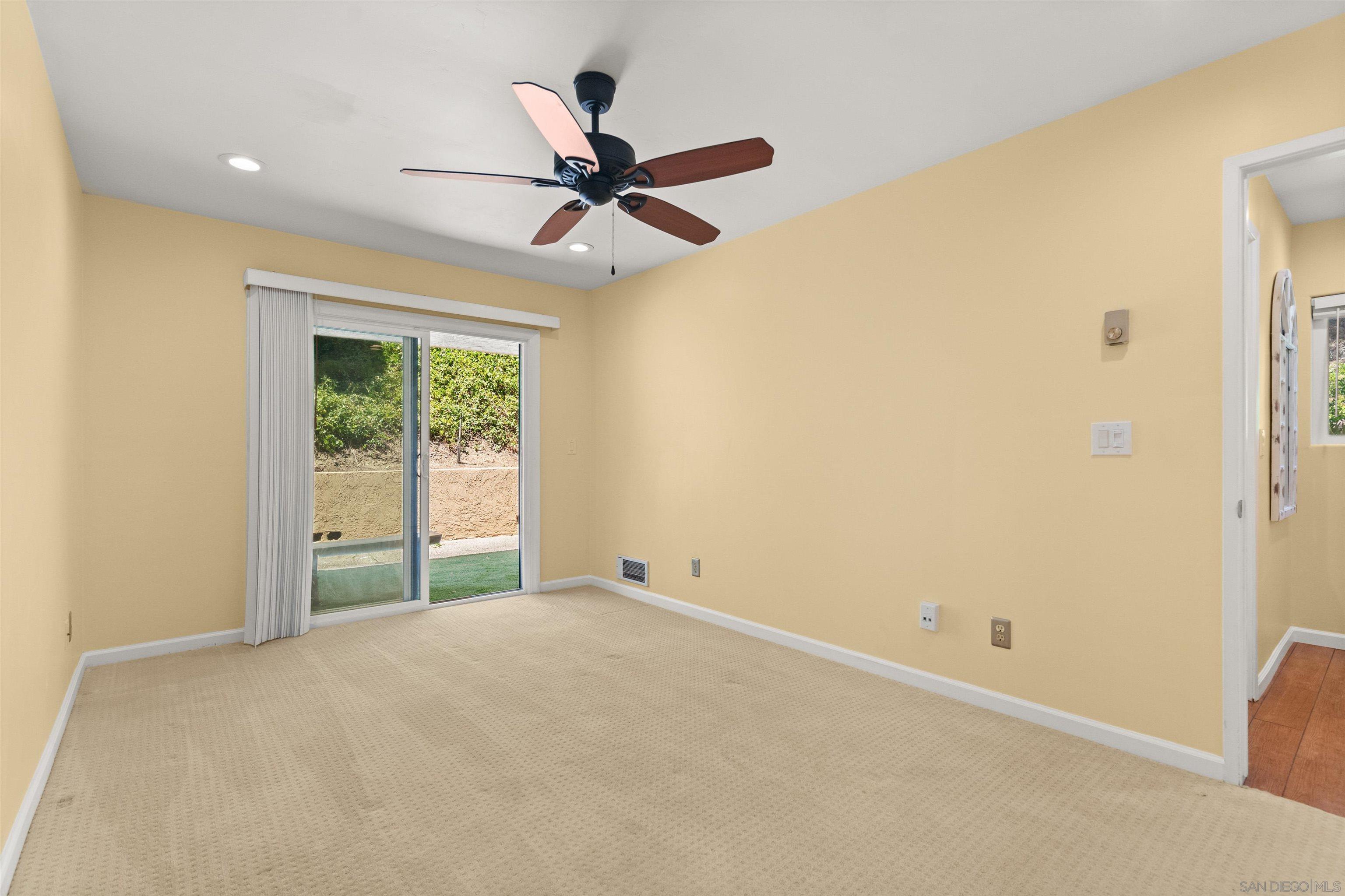 Detail Gallery Image 15 of 30 For 7969  Caminito Dia  #UNIT 3,  San Diego,  CA 92122 - 2 Beds | 1/1 Baths