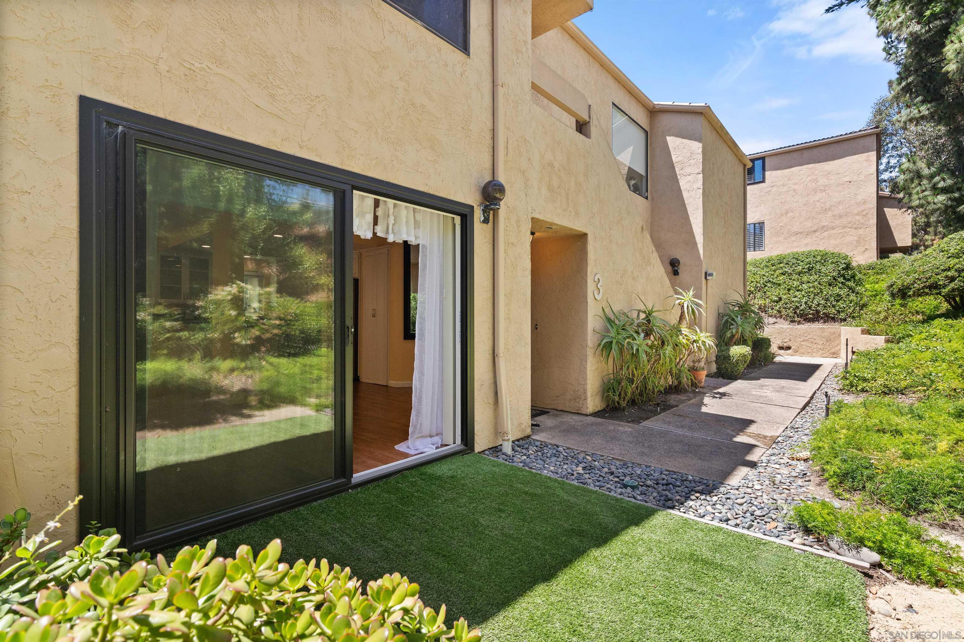 Detail Gallery Image 21 of 30 For 7969  Caminito Dia  #UNIT 3,  San Diego,  CA 92122 - 2 Beds | 1/1 Baths