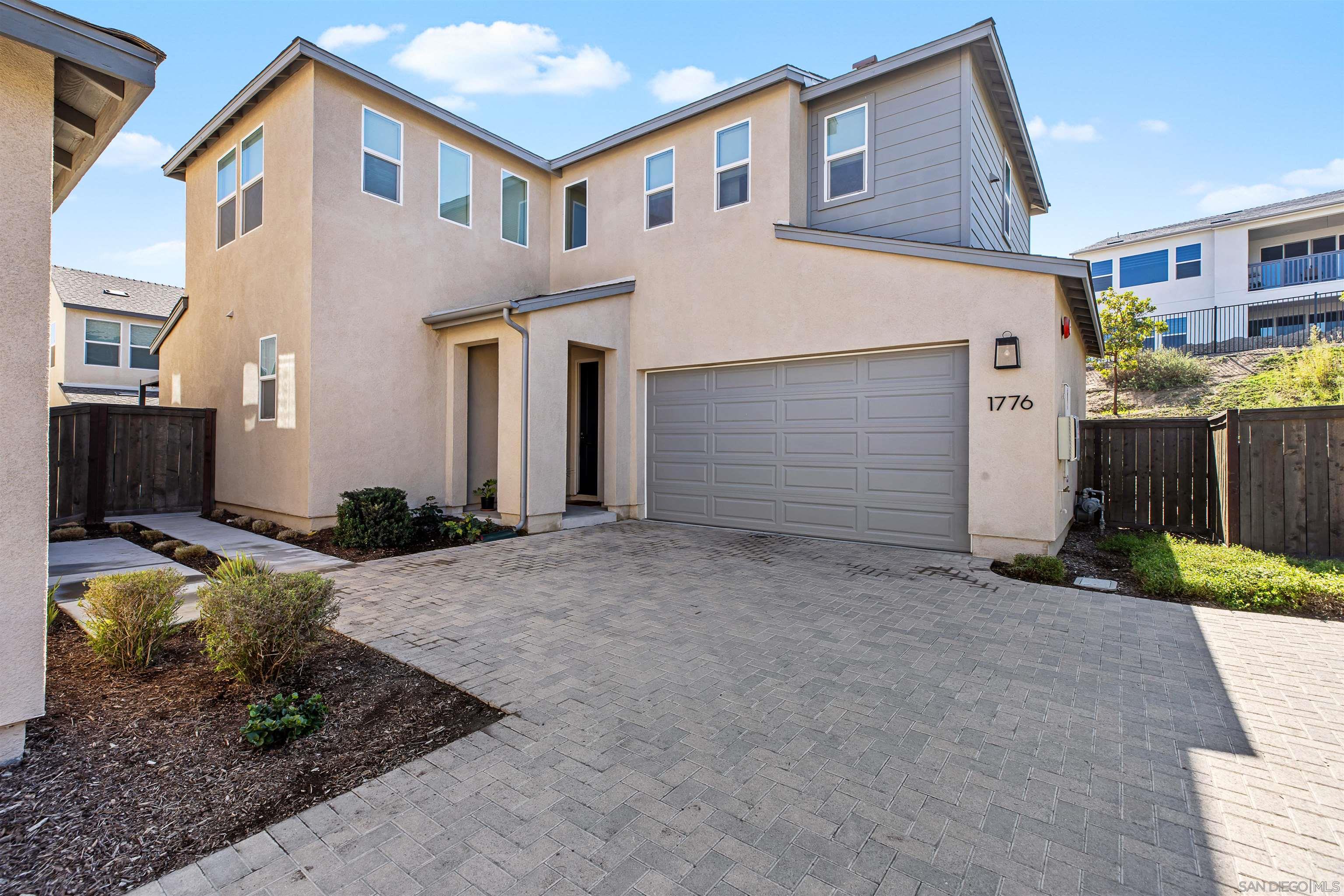 Front Image Thumbnail for SD250043462