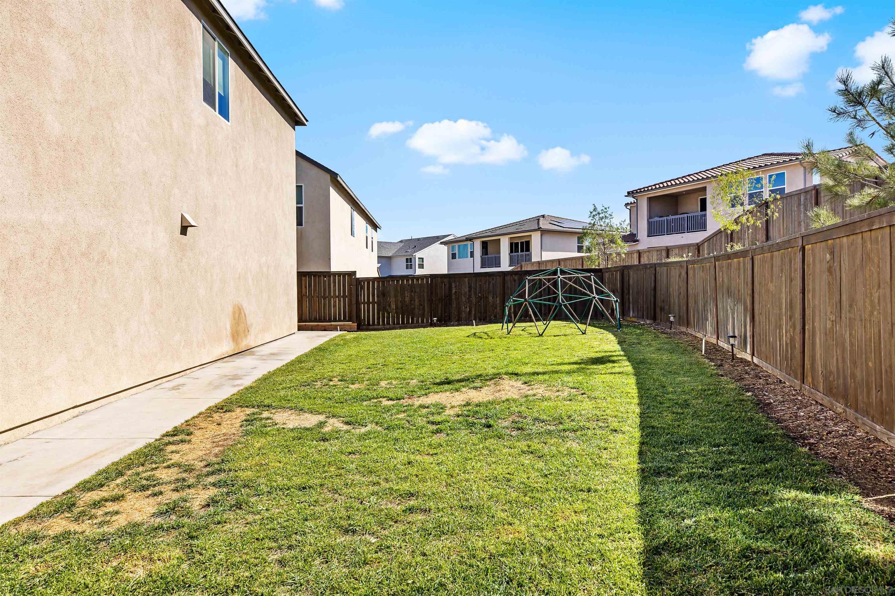 Detail Gallery Image 30 of 53 For 1776  Whitmore Loop, Chula Vista,  CA 91913 - 4 Beds | 3 Baths