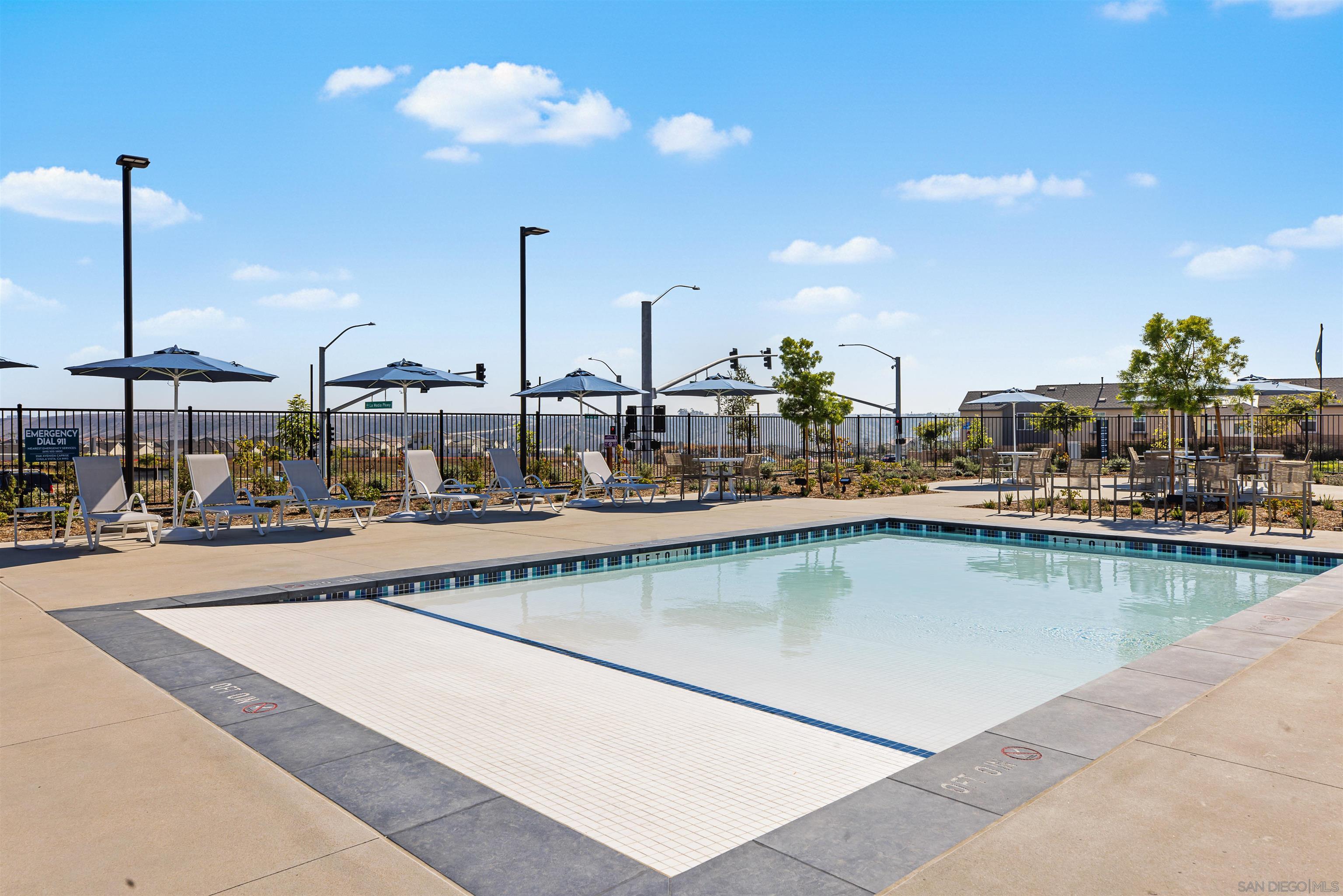 Detail Gallery Image 44 of 53 For 1776  Whitmore Loop, Chula Vista,  CA 91913 - 4 Beds | 3 Baths