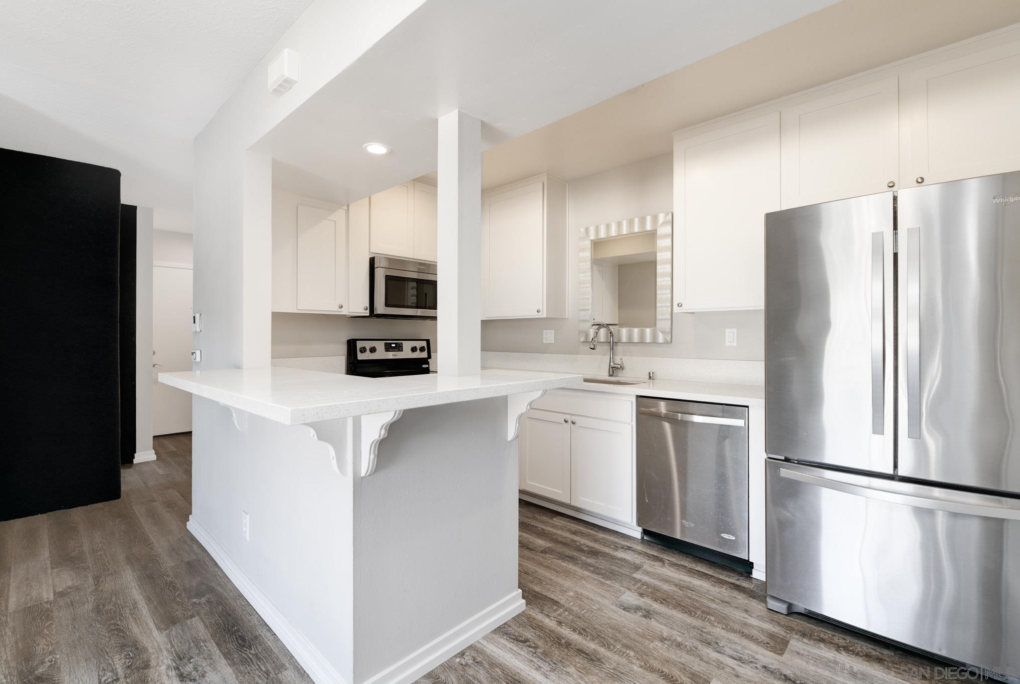 Detail Gallery Image 2 of 27 For 6775  Alvarado Rd  #21,  San Diego,  CA 92120 - 3 Beds | 2 Baths