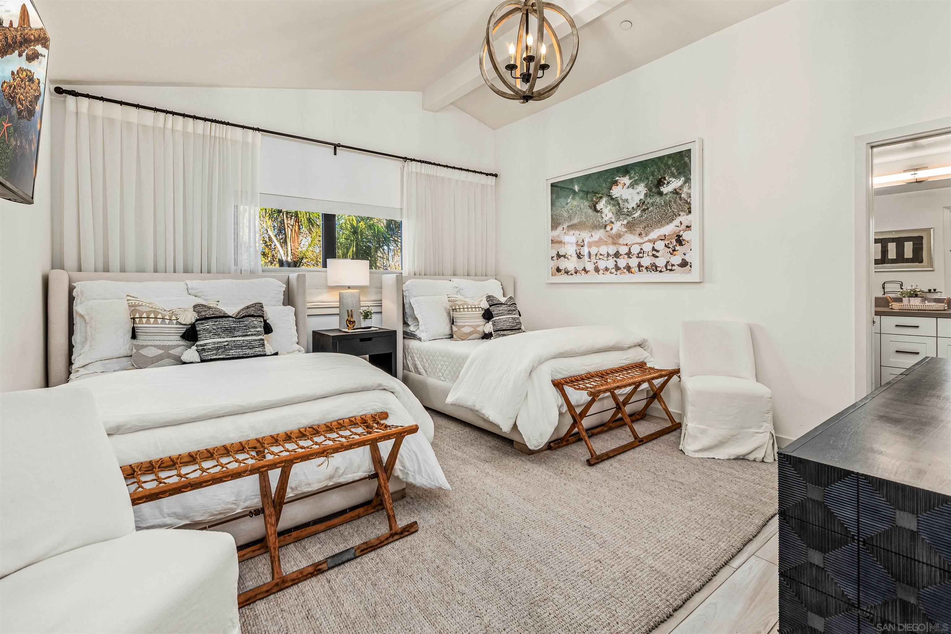 Detail Gallery Image 24 of 38 For 3301  Lincoln St, Carlsbad,  CA 92008 - 4 Beds | 3/1 Baths