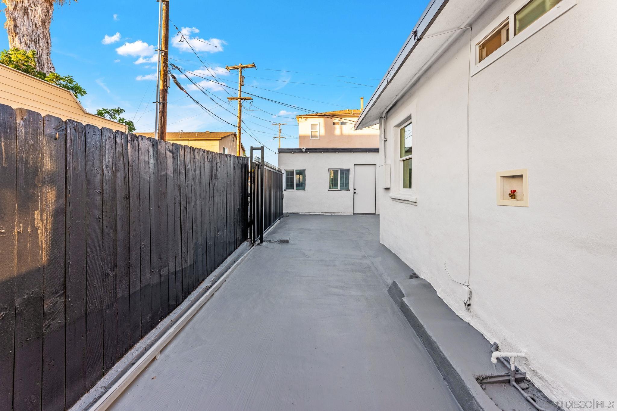 Detail Gallery Image 16 of 18 For 4376  Myrtle Ave, San Diego,  CA 92105 - 3 Beds | 2 Baths