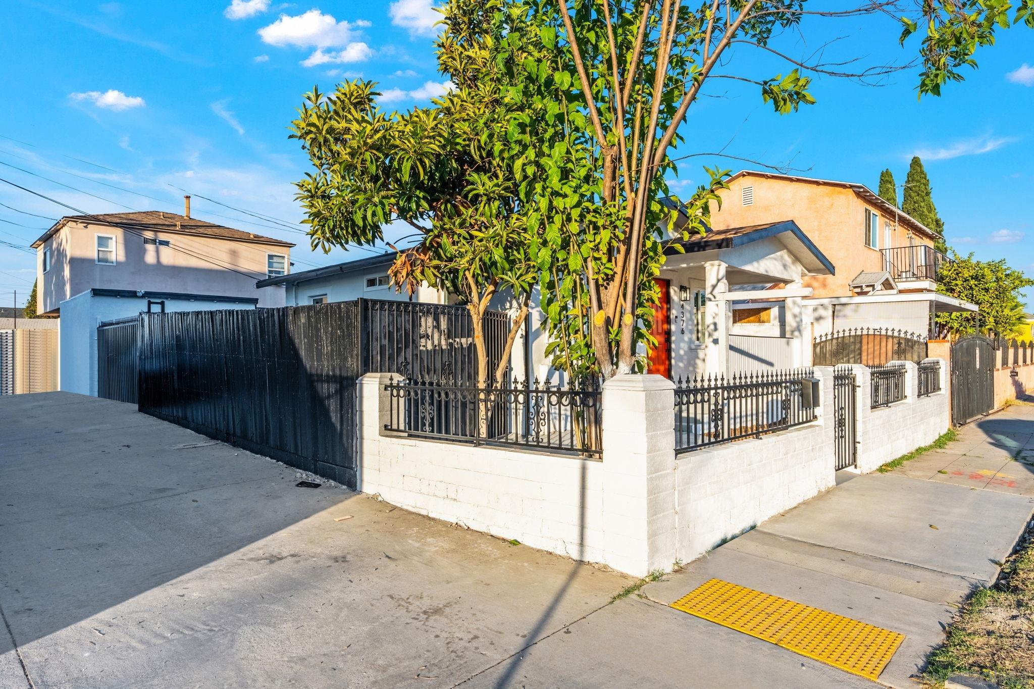 Detail Gallery Image 18 of 18 For 4376  Myrtle Ave, San Diego,  CA 92105 - 3 Beds | 2 Baths