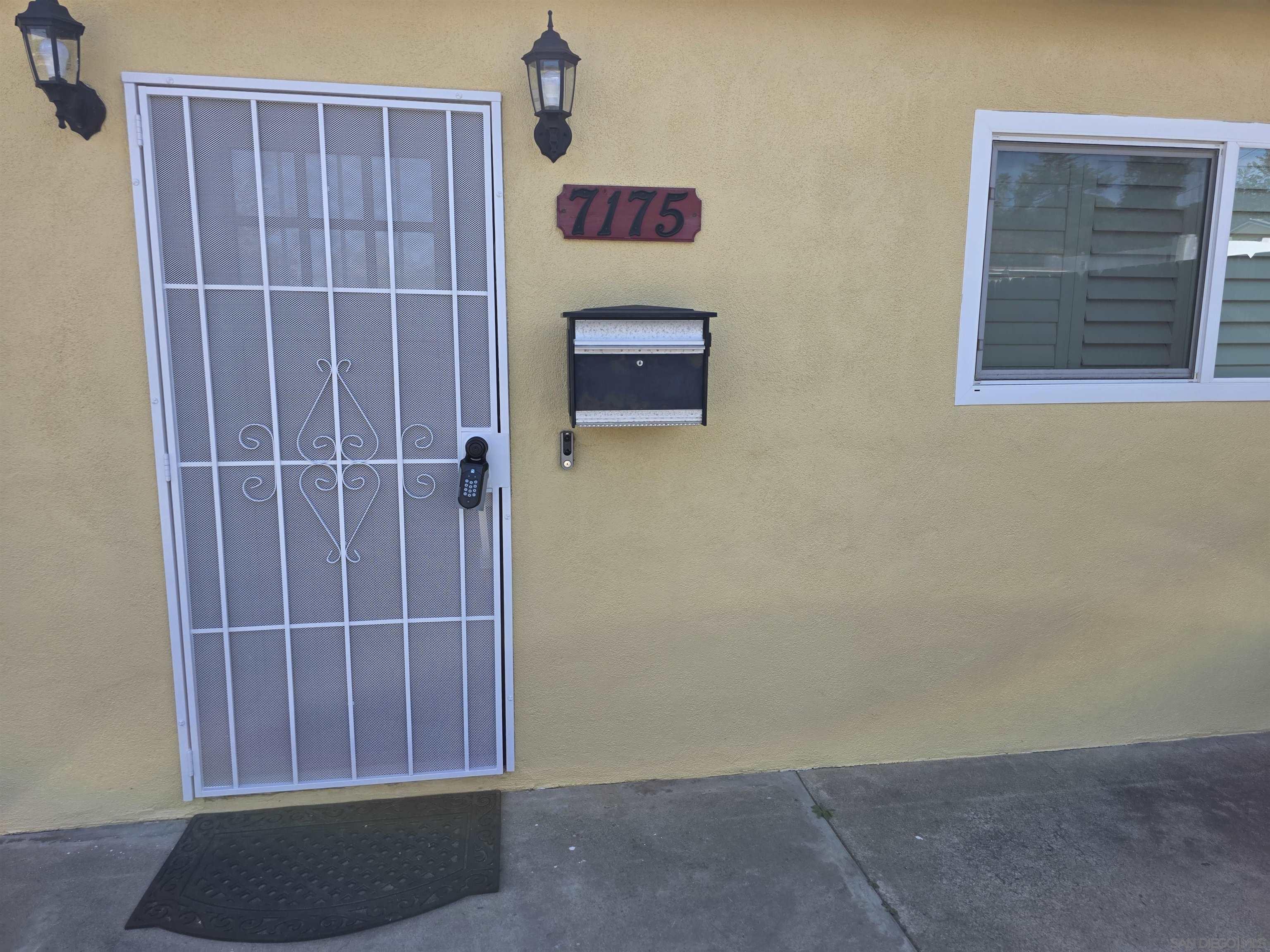 Detail Gallery Image 2 of 46 For 7175  Stanford Ave, La Mesa,  CA 91942 - 3 Beds | 1 Baths