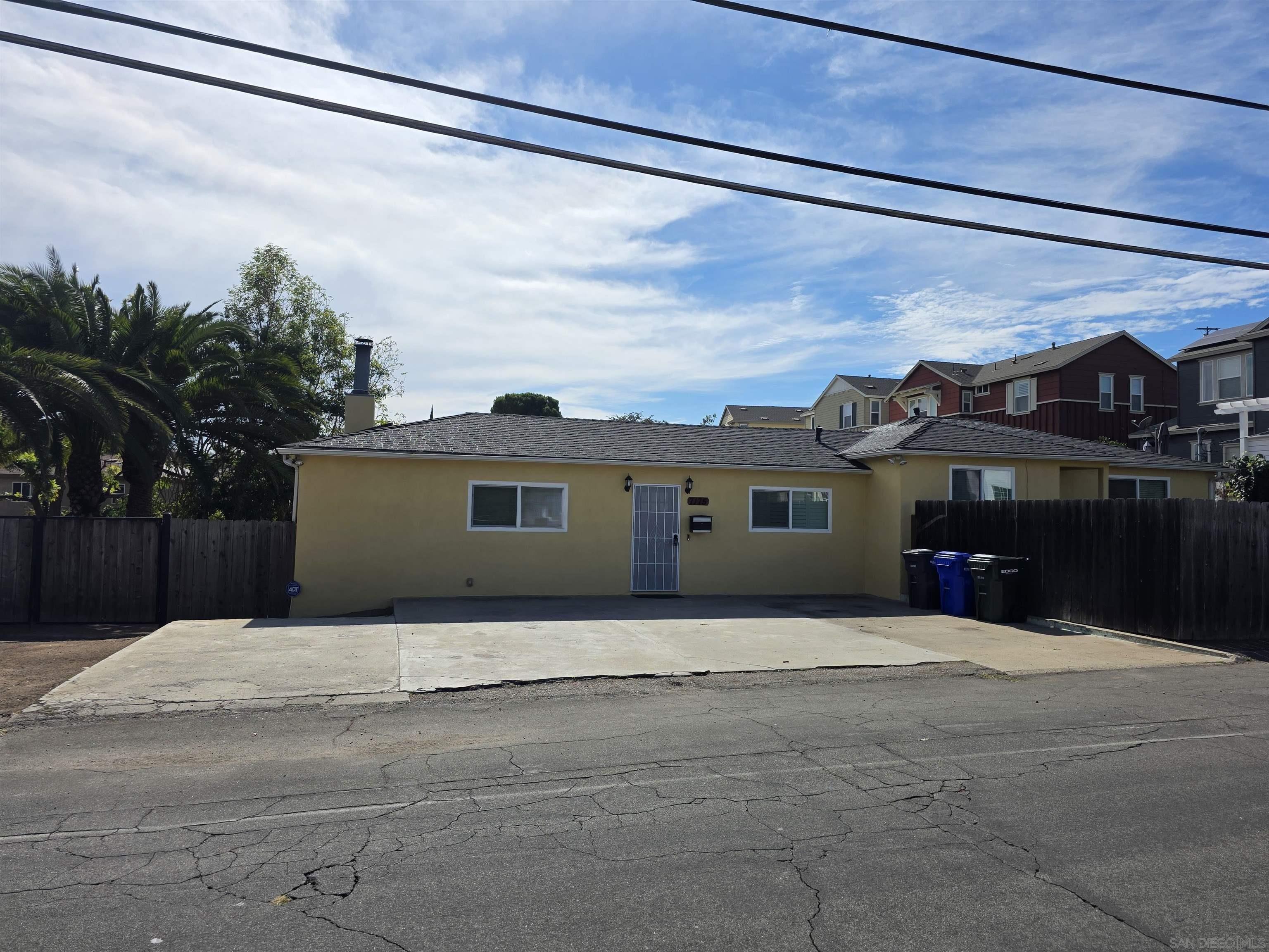 Detail Gallery Image 5 of 46 For 7175  Stanford Ave, La Mesa,  CA 91942 - 3 Beds | 1 Baths