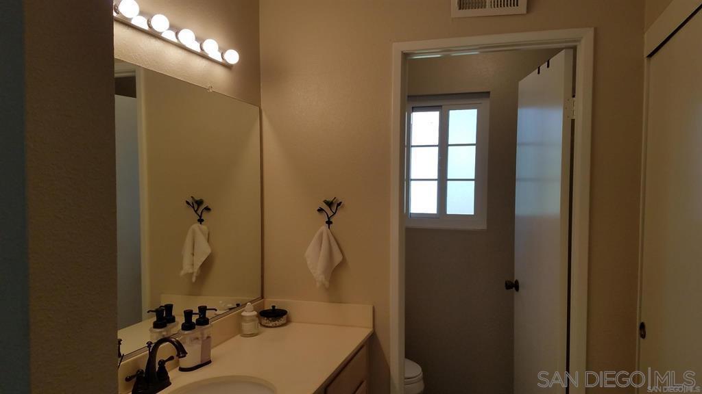 Detail Gallery Image 13 of 19 For 12307  Caminito Mira Del Mar, San Diego,  CA 92130 - 2 Beds | 2/1 Baths