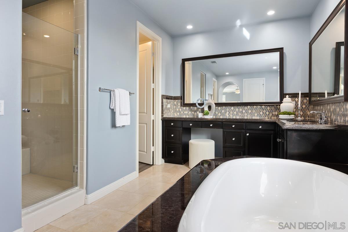 Detail Gallery Image 27 of 45 For 15639  via Montecristo, San Diego,  CA 92127 - 4 Beds | 3/1 Baths