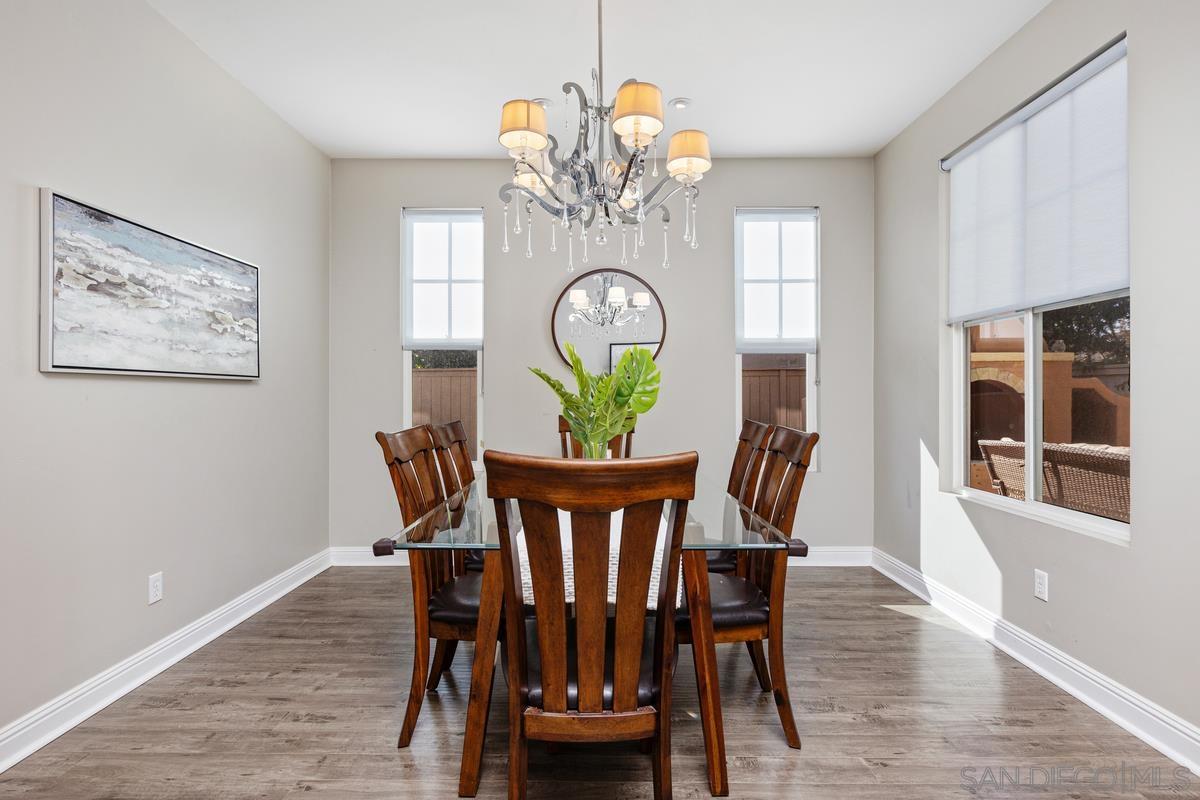 Detail Gallery Image 5 of 45 For 15639  via Montecristo, San Diego,  CA 92127 - 4 Beds | 3/1 Baths