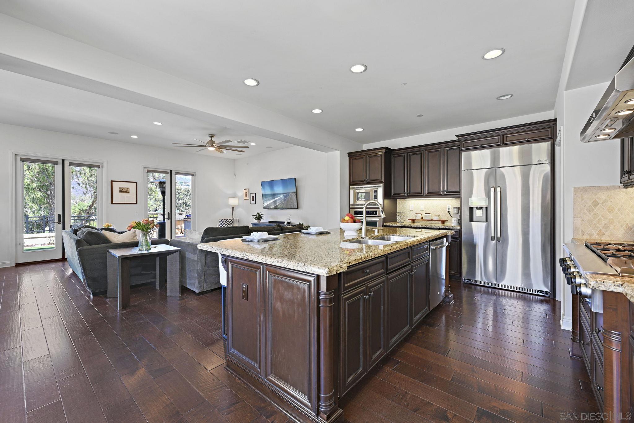 Detail Gallery Image 14 of 75 For 17216  Turf Club Dr, San Diego,  CA 92127 - 4 Beds | 4/1 Baths