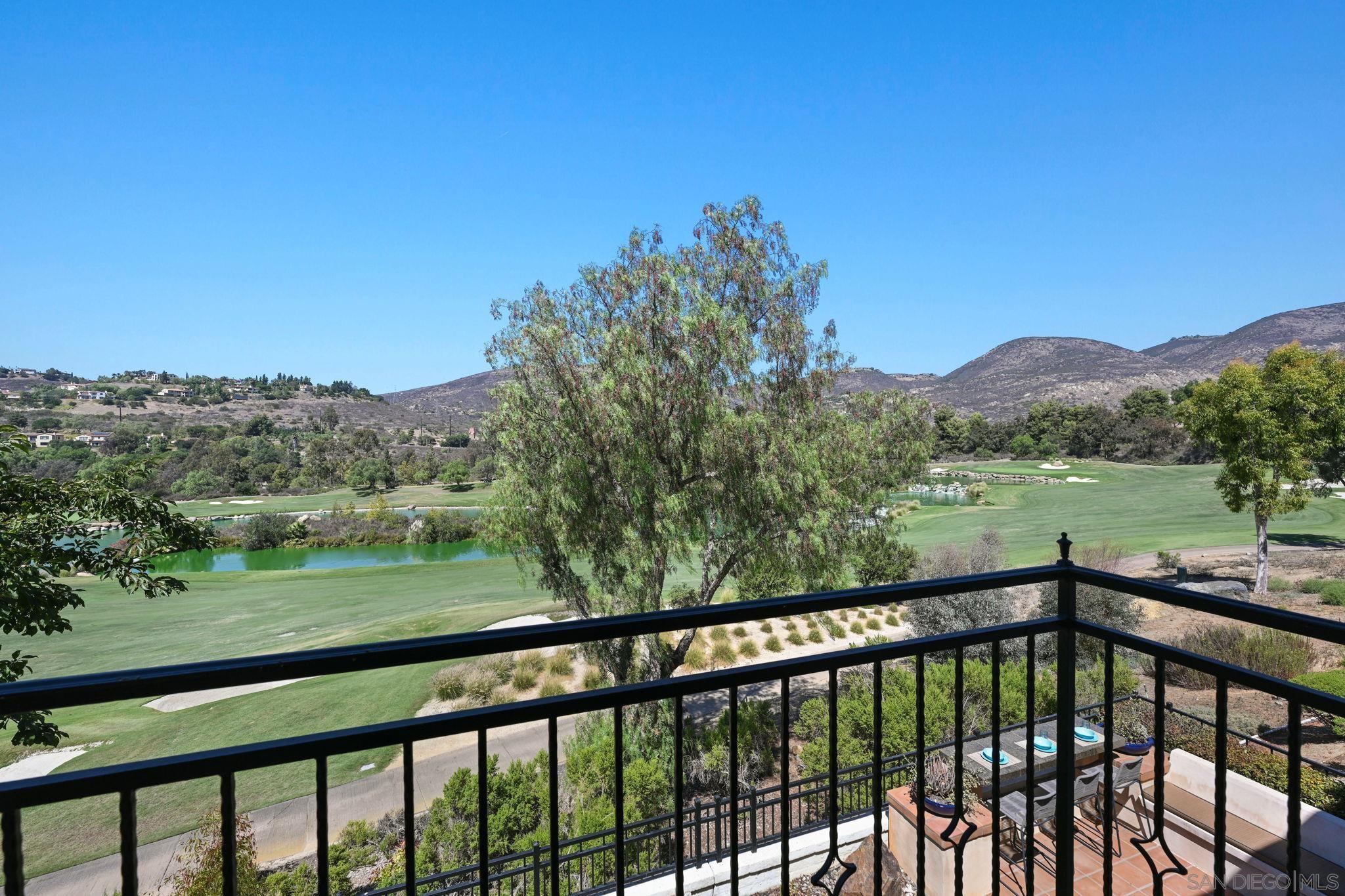 Detail Gallery Image 36 of 75 For 17216  Turf Club Dr, San Diego,  CA 92127 - 4 Beds | 4/1 Baths