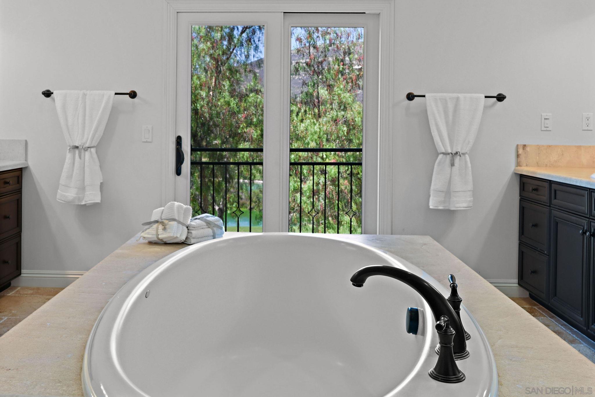 Detail Gallery Image 38 of 75 For 17216  Turf Club Dr, San Diego,  CA 92127 - 4 Beds | 4/1 Baths