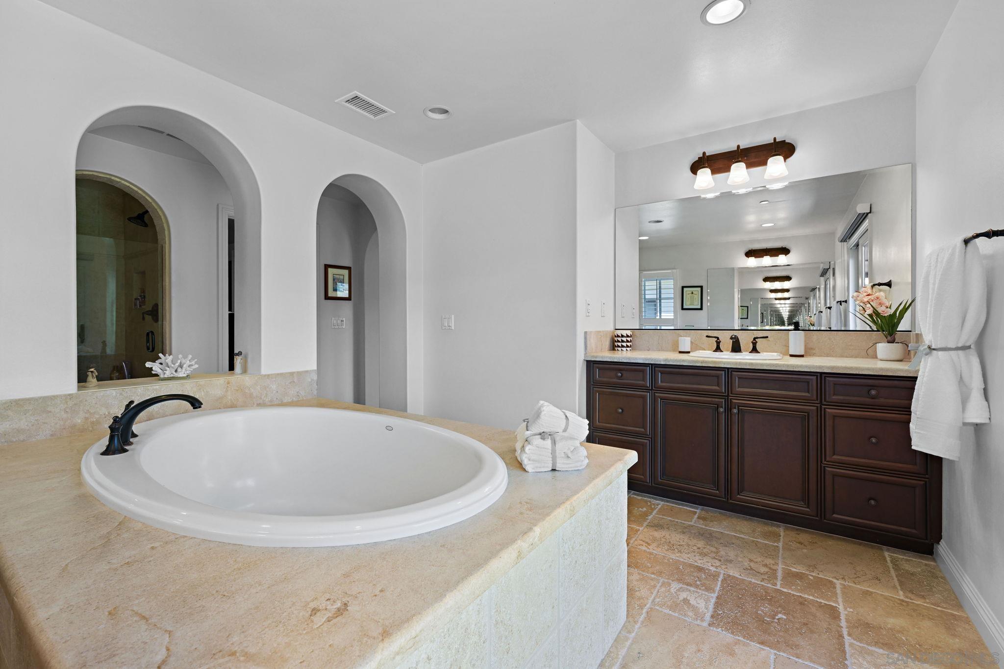 Detail Gallery Image 40 of 75 For 17216  Turf Club Dr, San Diego,  CA 92127 - 4 Beds | 4/1 Baths