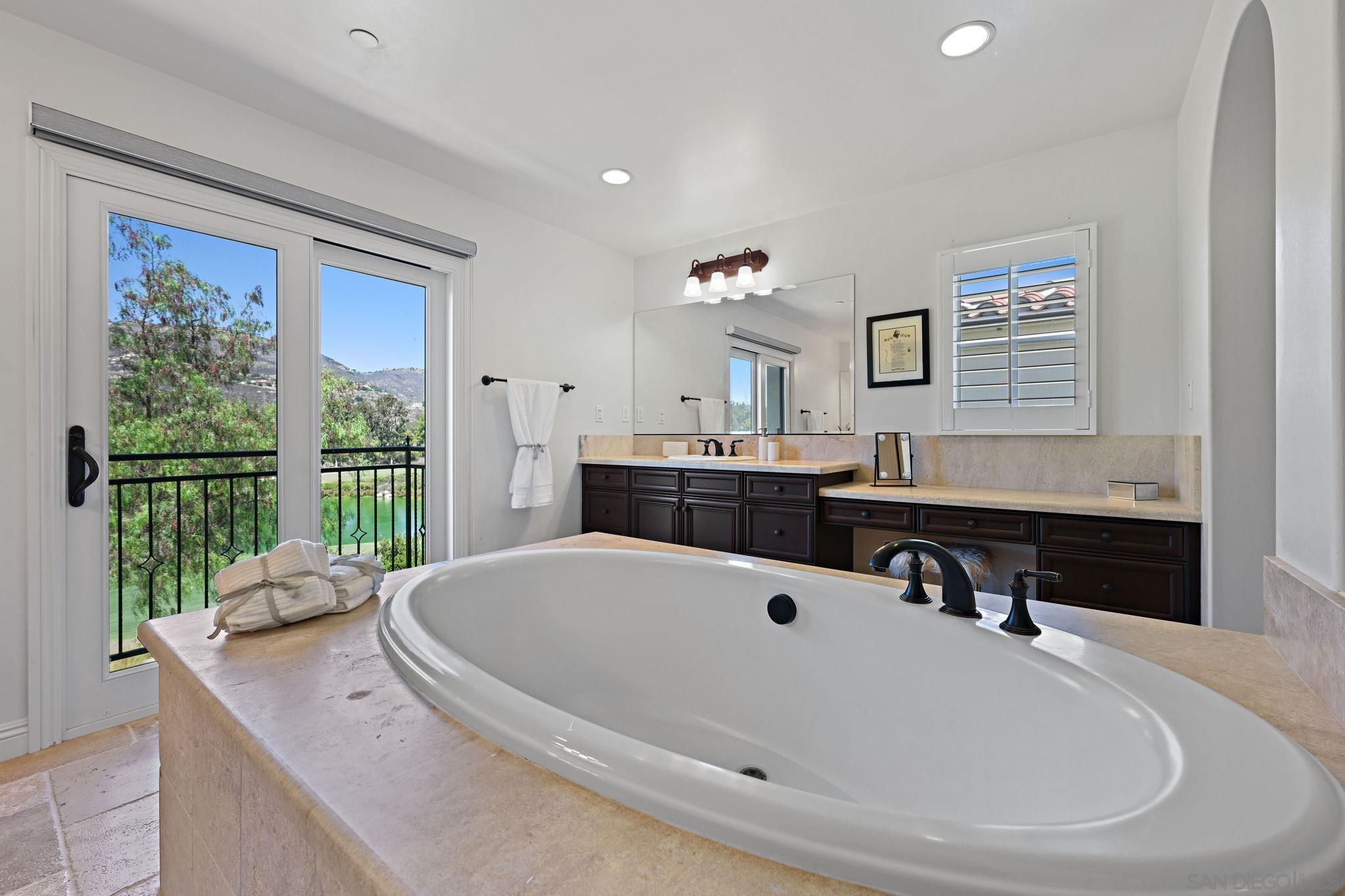Detail Gallery Image 41 of 75 For 17216  Turf Club Dr, San Diego,  CA 92127 - 4 Beds | 4/1 Baths