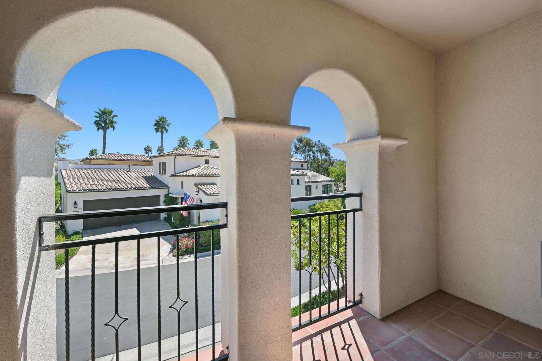 Detail Gallery Image 50 of 75 For 17216  Turf Club Dr, San Diego,  CA 92127 - 4 Beds | 4/1 Baths