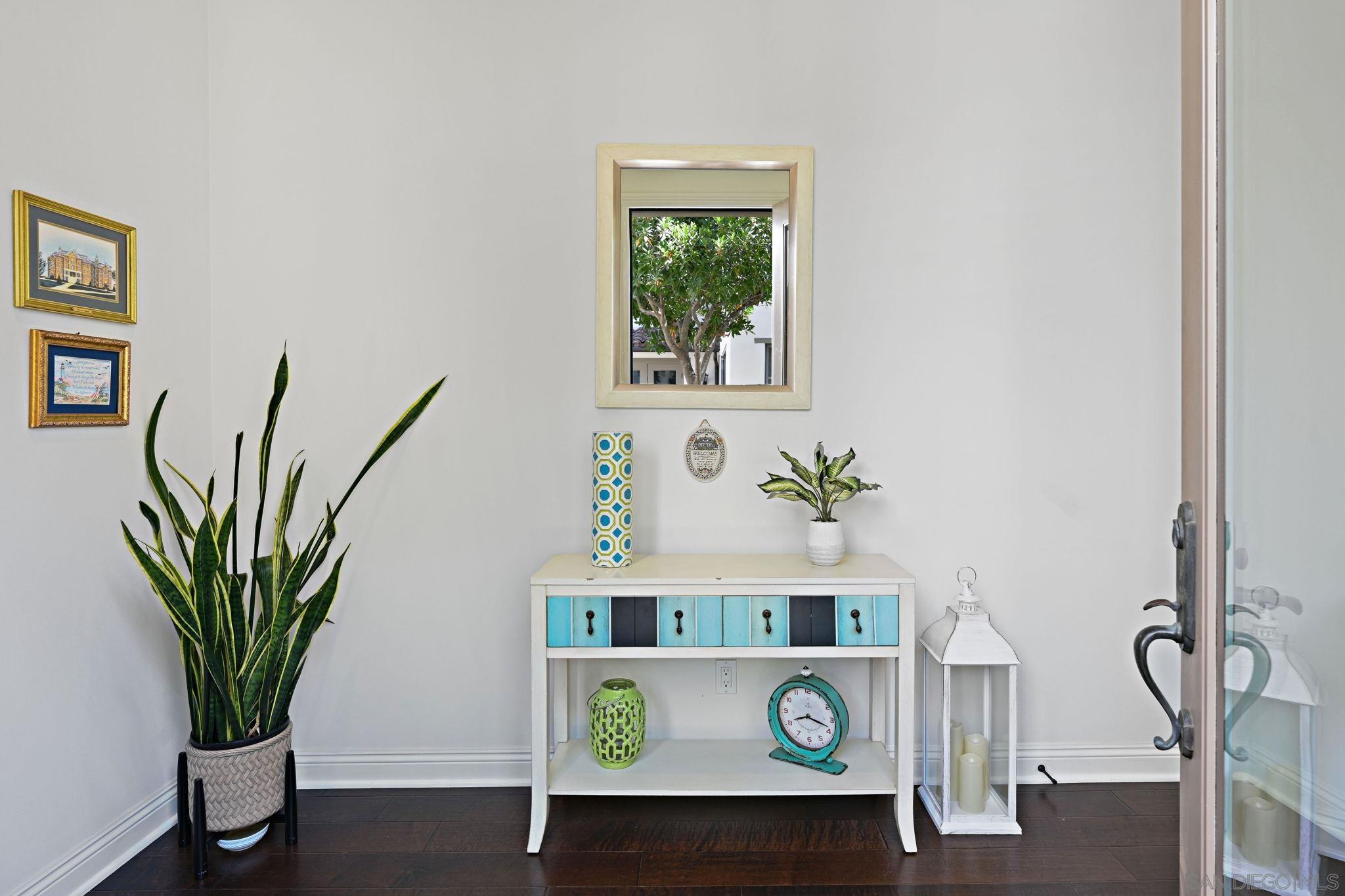 Detail Gallery Image 7 of 75 For 17216  Turf Club Dr, San Diego,  CA 92127 - 4 Beds | 4/1 Baths