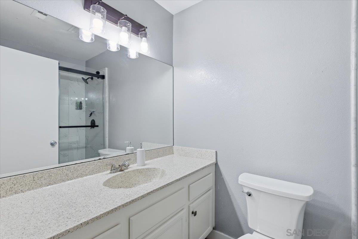Detail Gallery Image 14 of 23 For 8825  Tamberly Way  a,  Santee,  CA 92071 - 3 Beds | 2 Baths