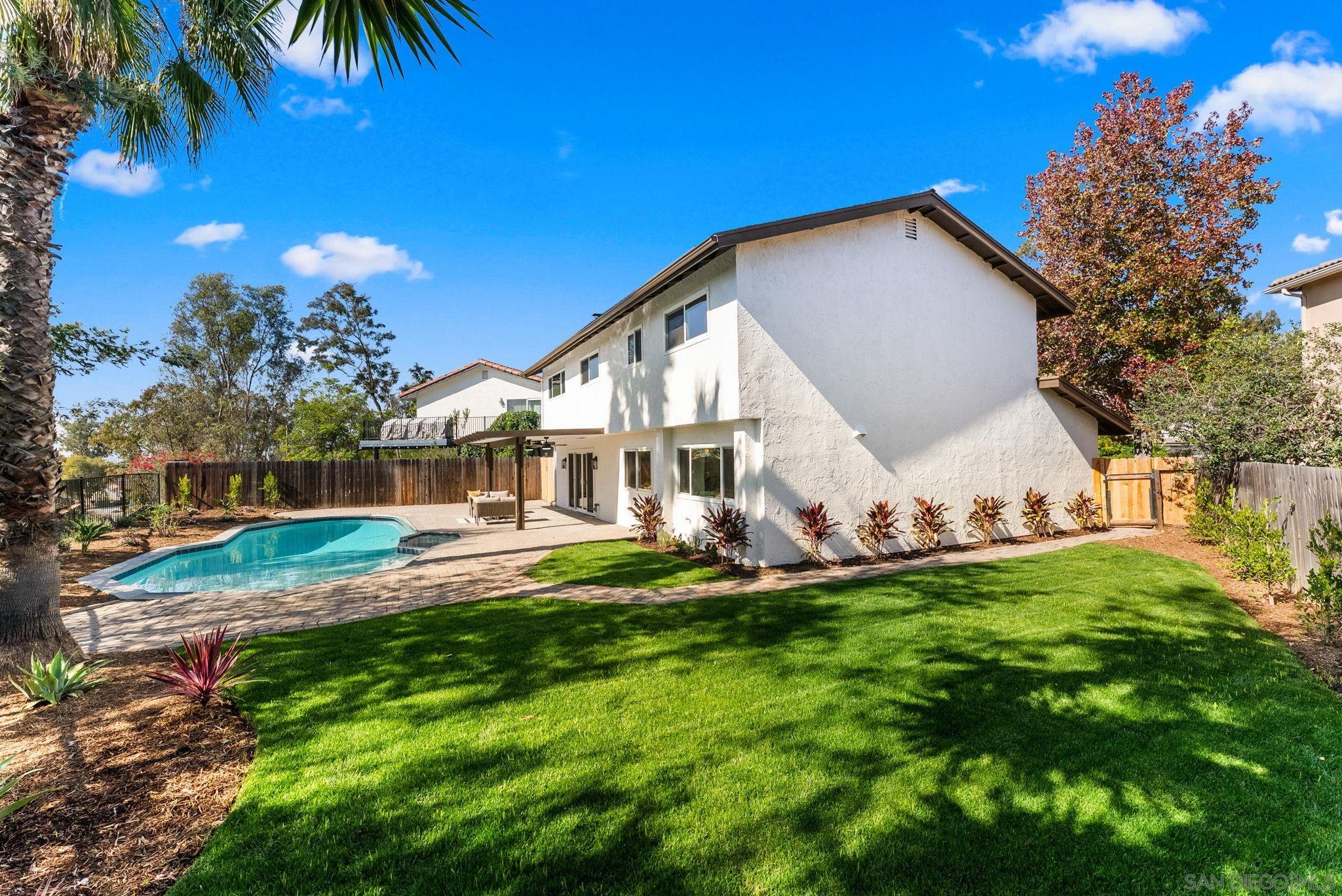 Detail Gallery Image 8 of 45 For 10315  Moselle St, San Diego,  CA 92131 - 4 Beds | 2/1 Baths