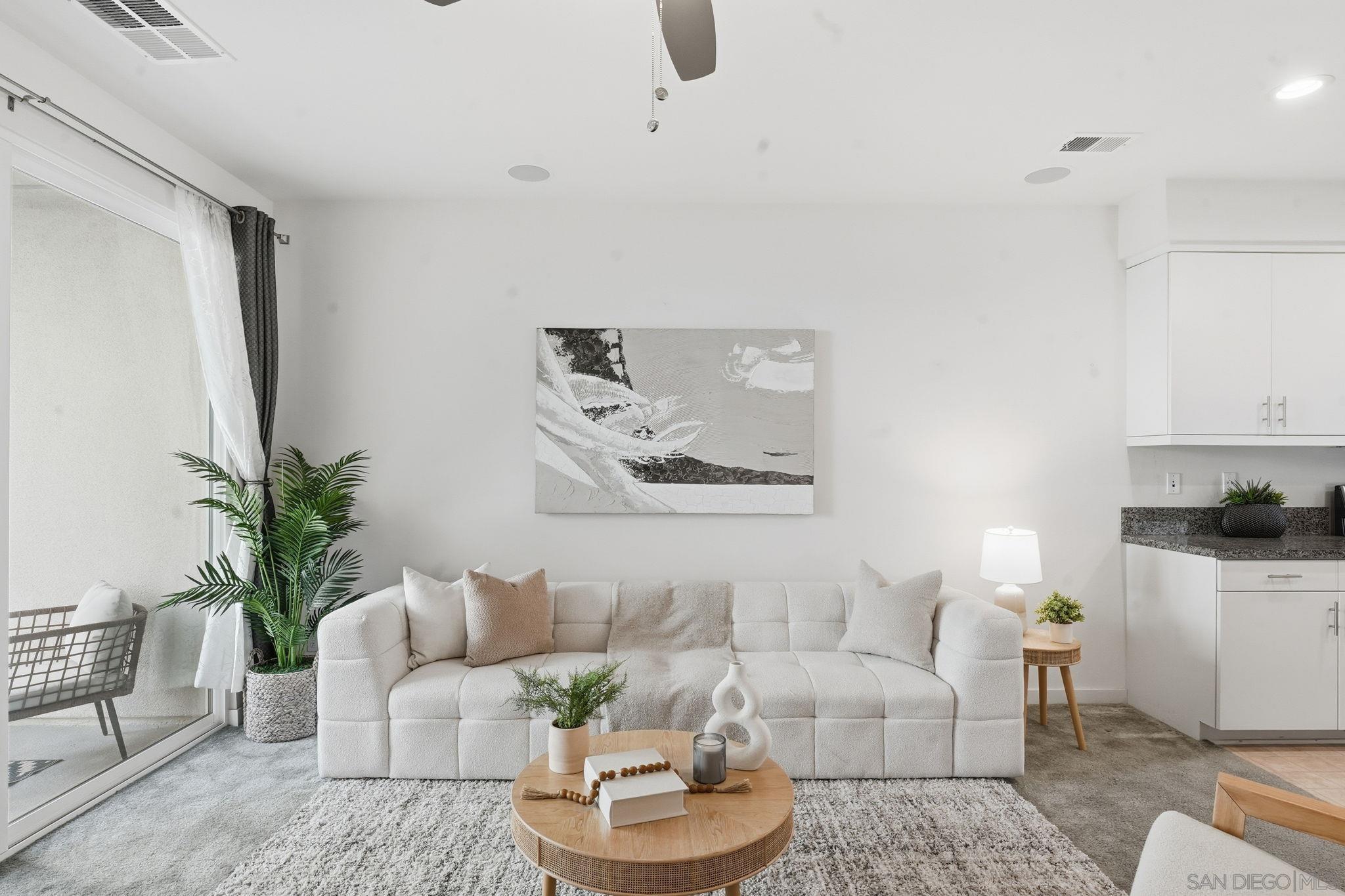 Front Image Thumbnail for SD250043518