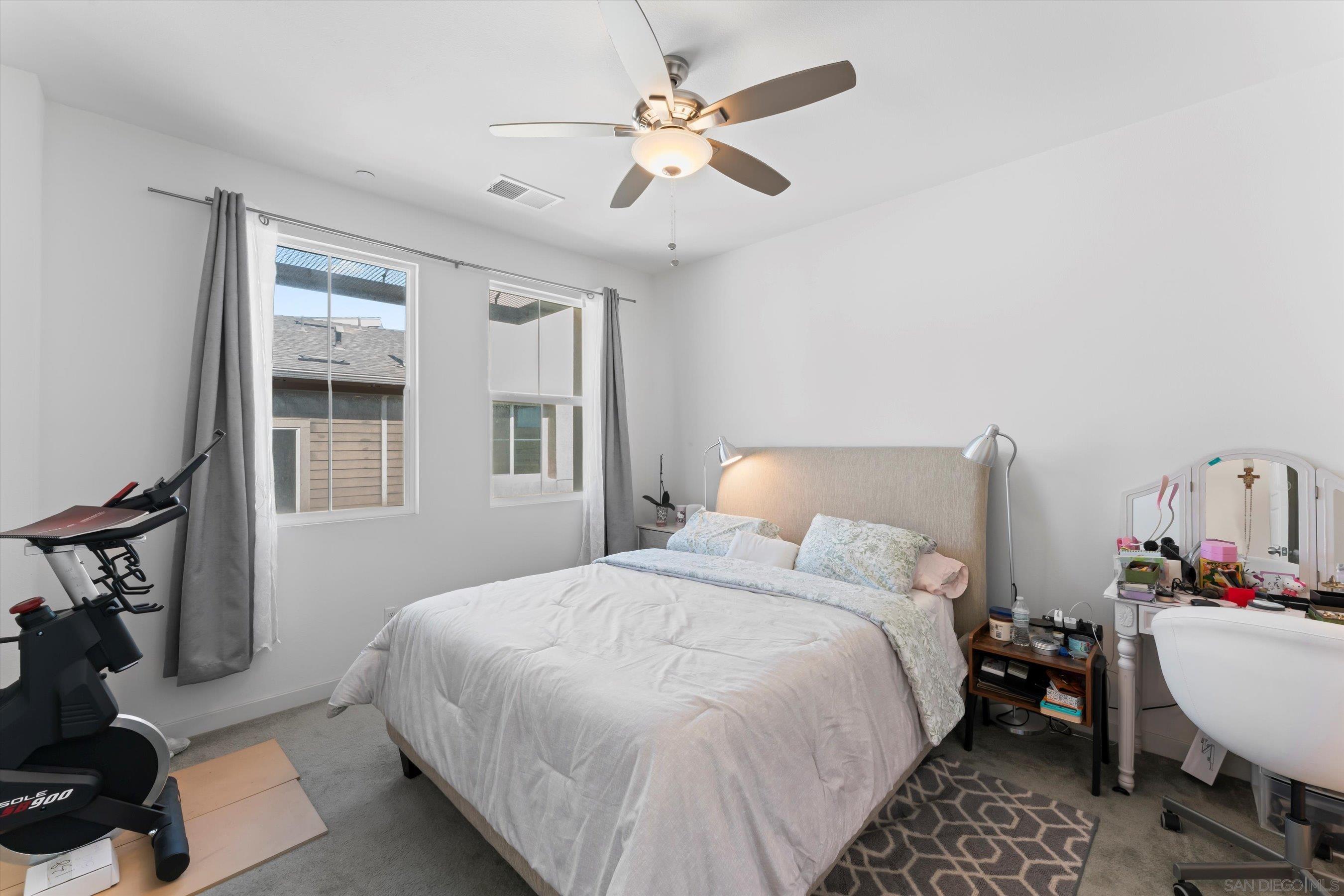 Detail Gallery Image 21 of 45 For 2275  Element Way  #4,  Chula Vista,  CA 91915 - 3 Beds | 2/1 Baths