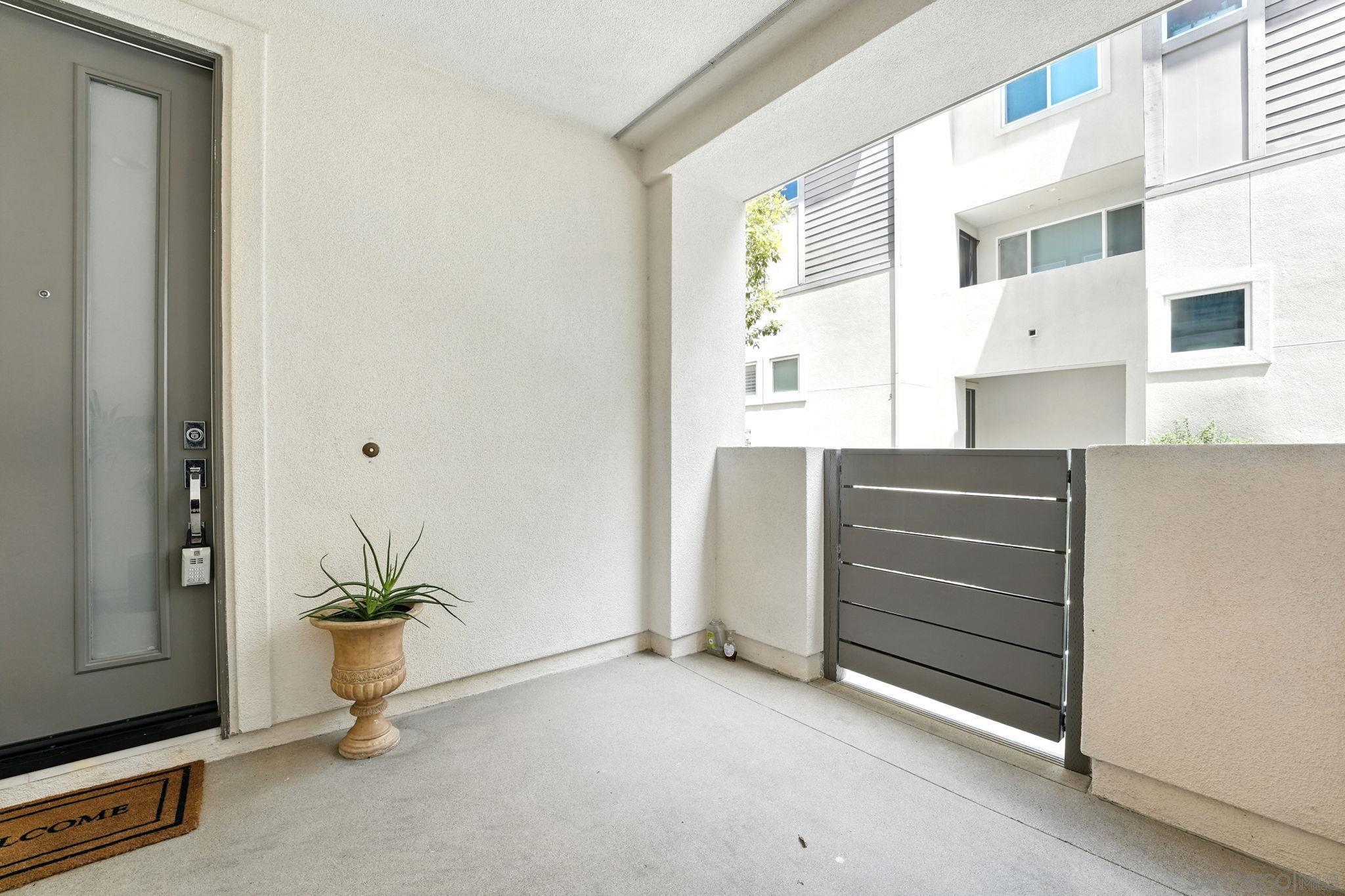 Detail Gallery Image 30 of 39 For 2275  Element Way  #4,  Chula Vista,  CA 91915 - 3 Beds | 2/1 Baths