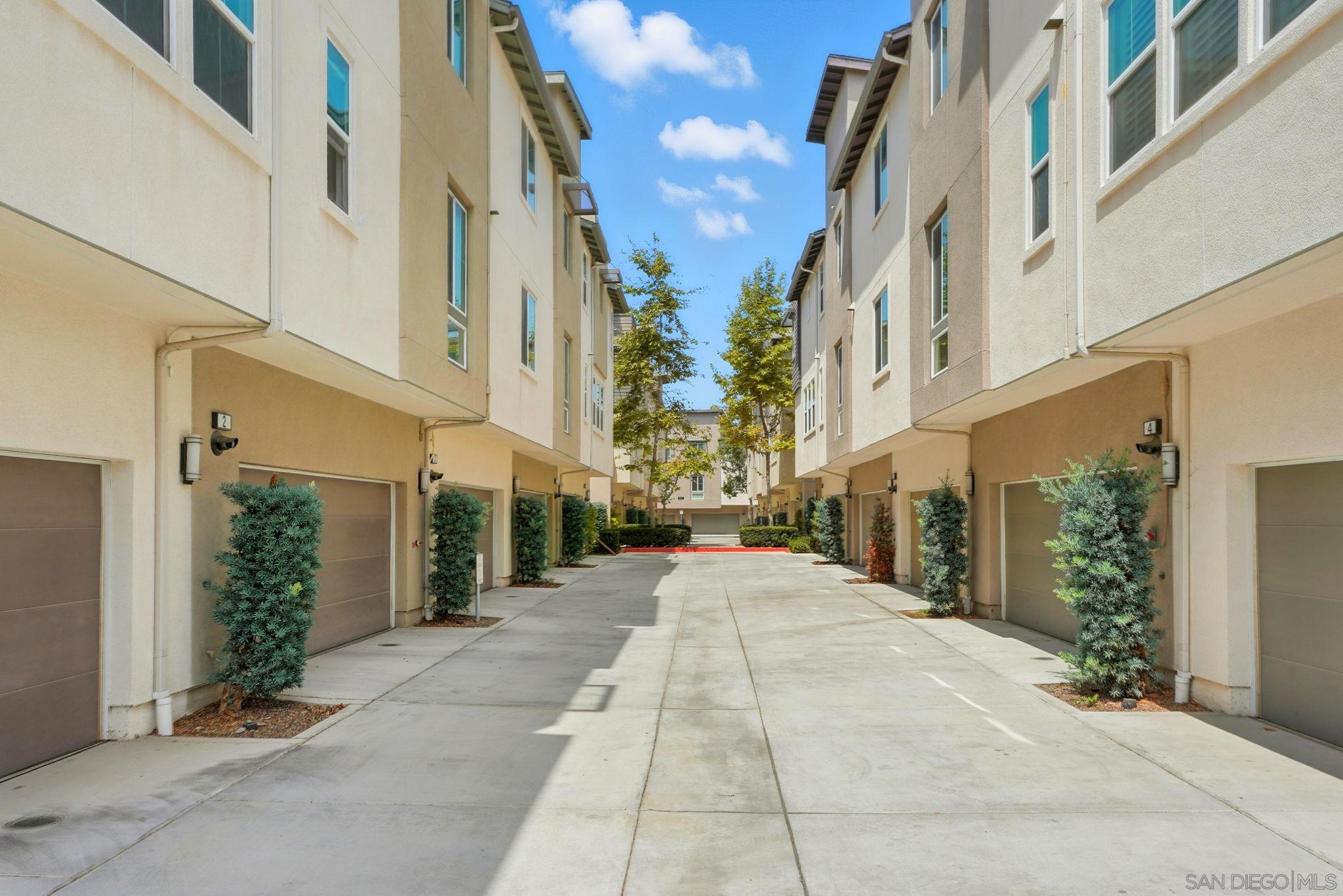 Detail Gallery Image 32 of 39 For 2275  Element Way  #4,  Chula Vista,  CA 91915 - 3 Beds | 2/1 Baths