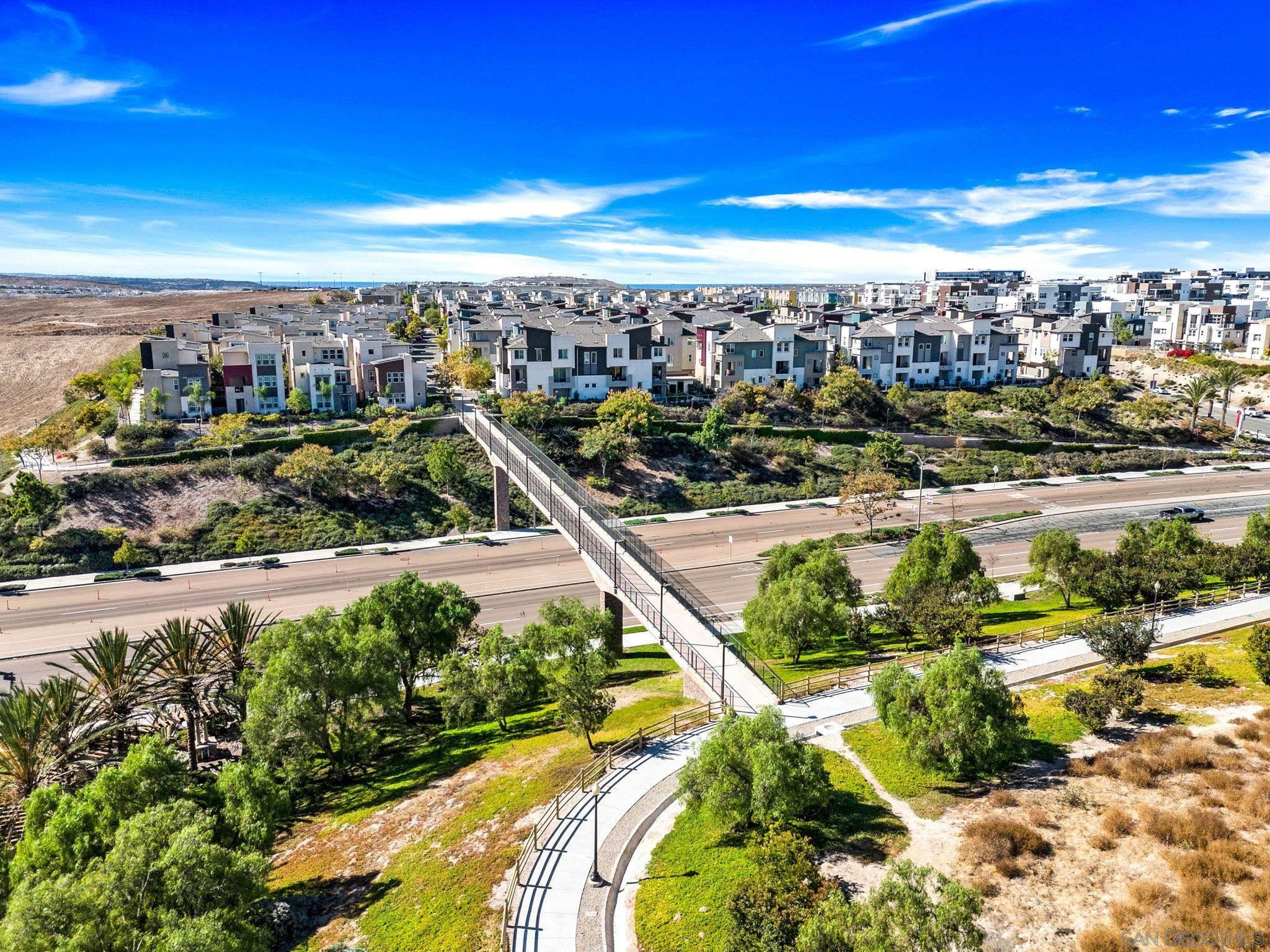 Detail Gallery Image 39 of 39 For 2275  Element Way  #4,  Chula Vista,  CA 91915 - 3 Beds | 2/1 Baths