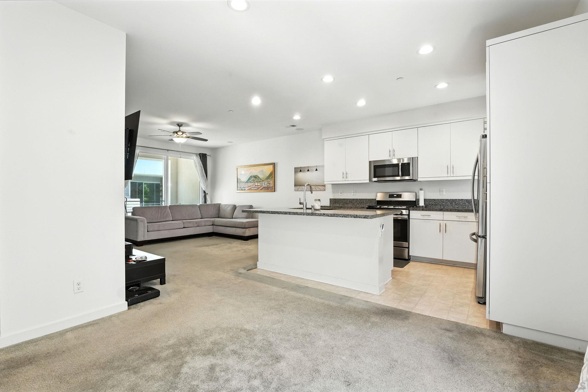 Detail Gallery Image 6 of 45 For 2275  Element Way  #4,  Chula Vista,  CA 91915 - 3 Beds | 2/1 Baths