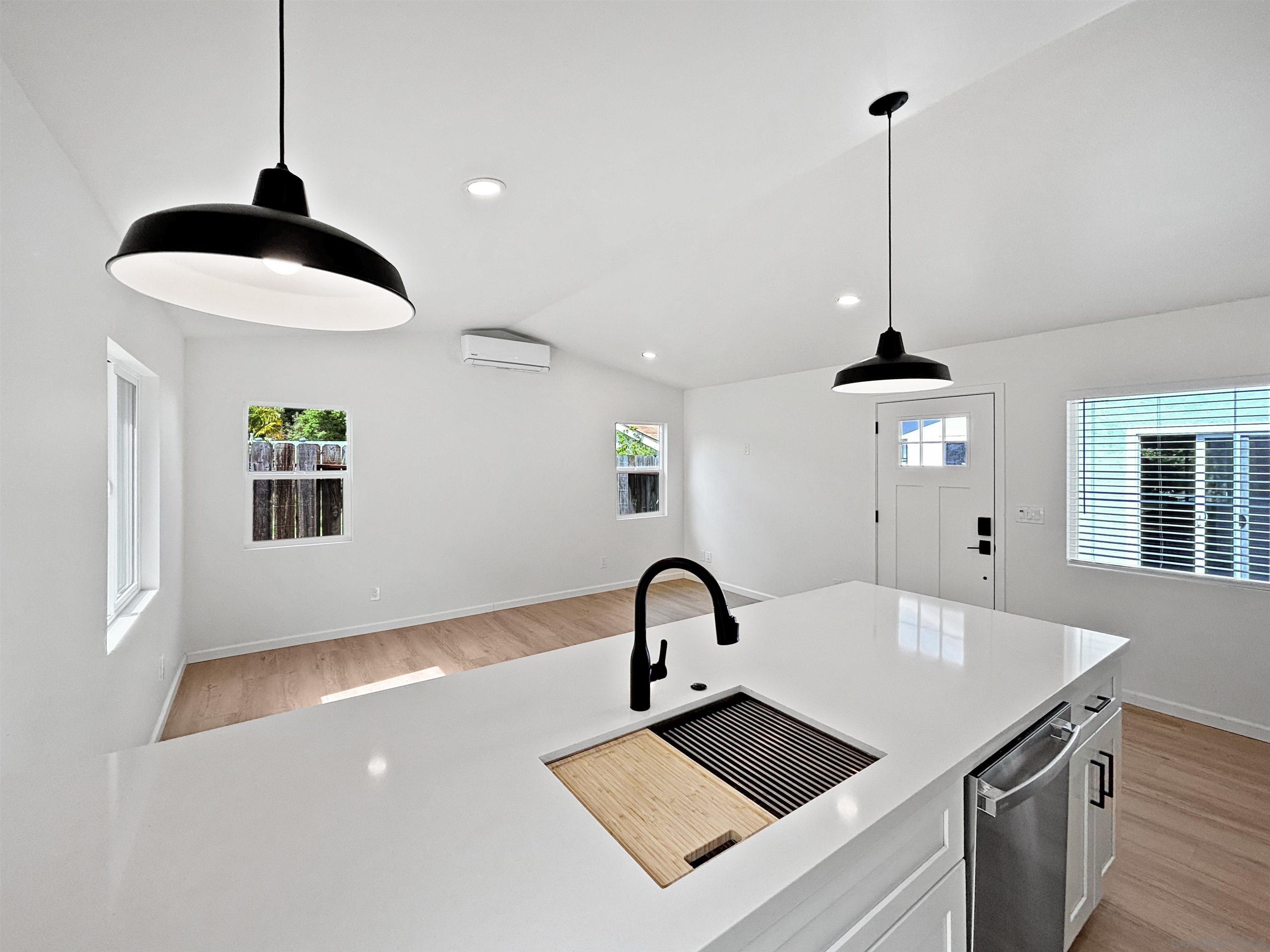 Detail Gallery Image 24 of 30 For 6865  Weller Street, San Diego,  CA 92122 - 5 Beds | 3 Baths