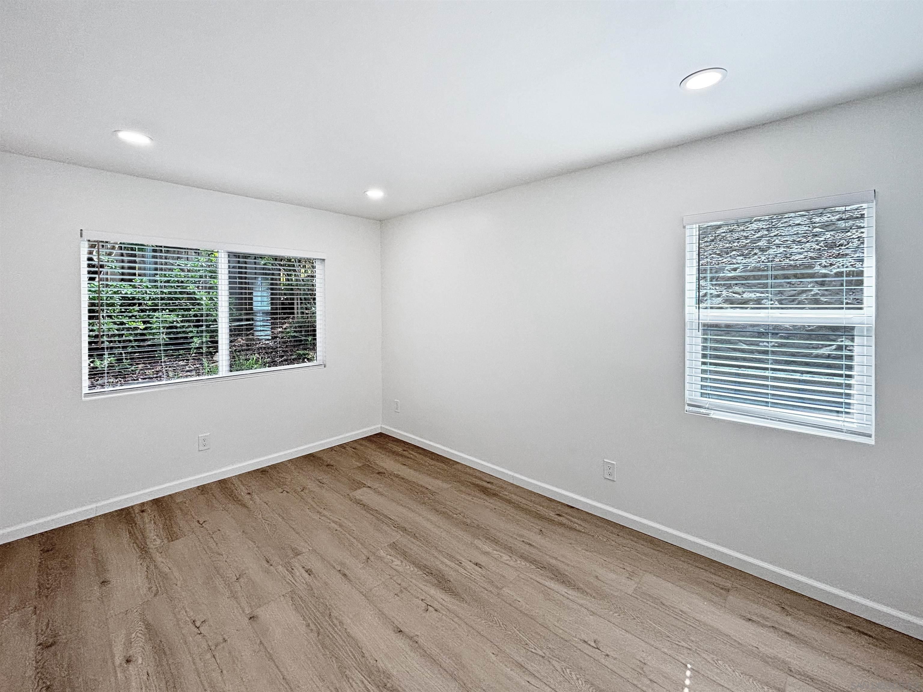 Detail Gallery Image 29 of 30 For 6865  Weller Street, San Diego,  CA 92122 - 5 Beds | 3 Baths