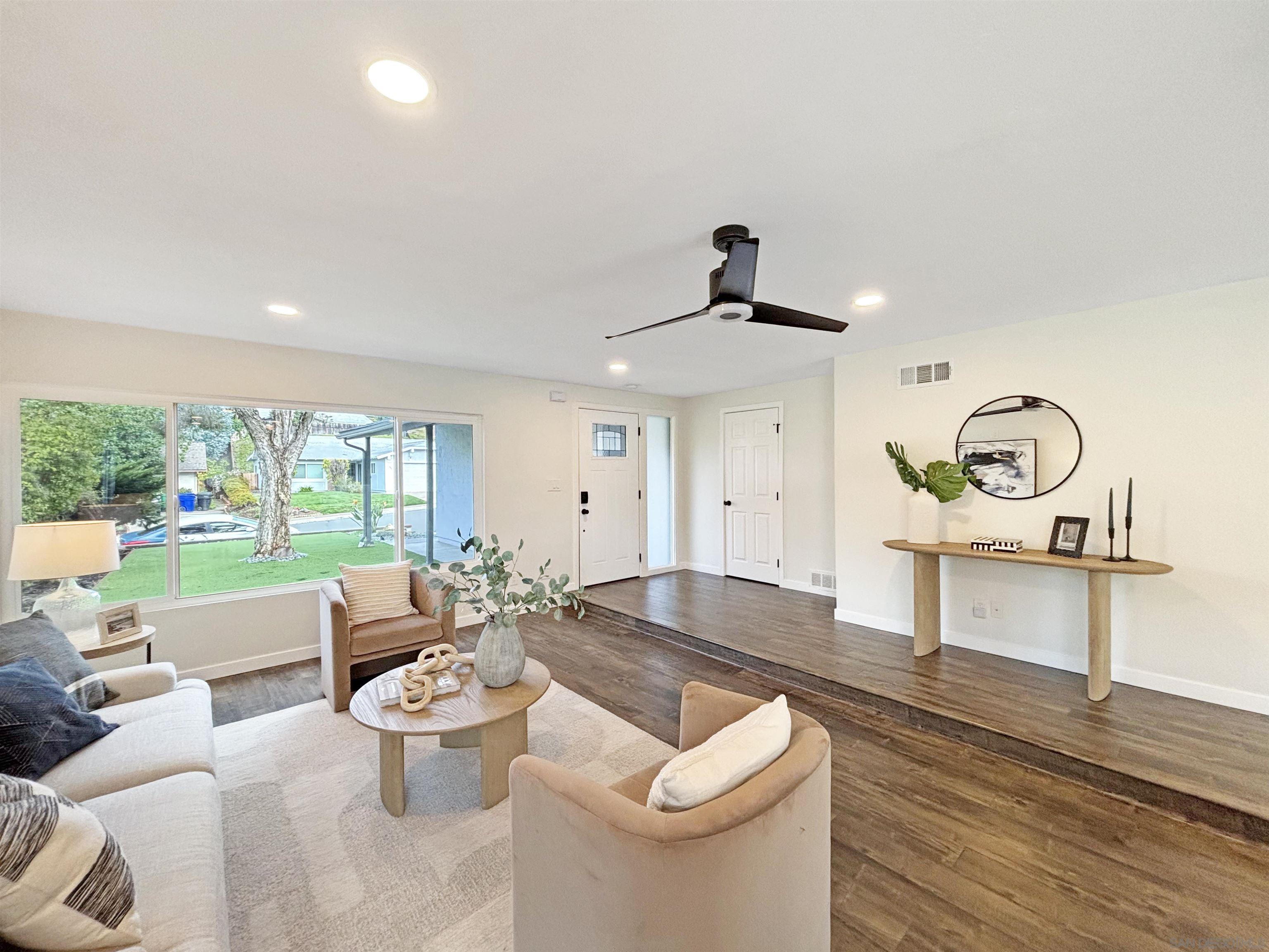 Detail Gallery Image 10 of 30 For 6865  Weller Street, San Diego,  CA 92122 - 5 Beds | 3 Baths