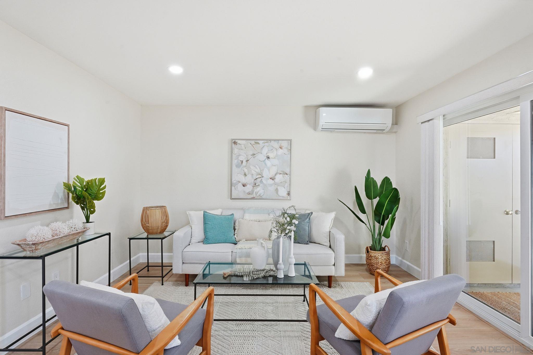 Front Image Thumbnail for SD250043521