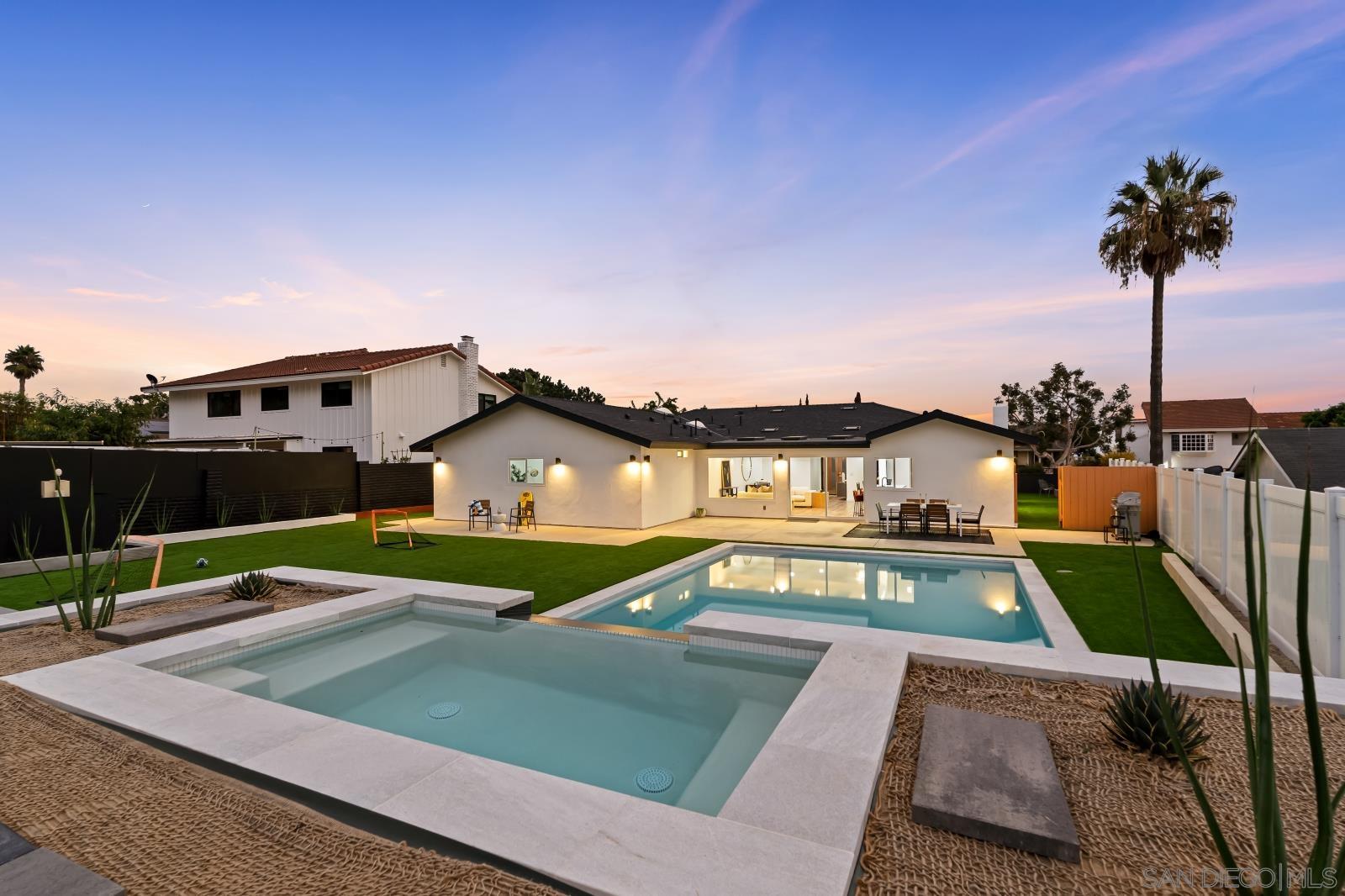 Front Image Thumbnail for SD250043522