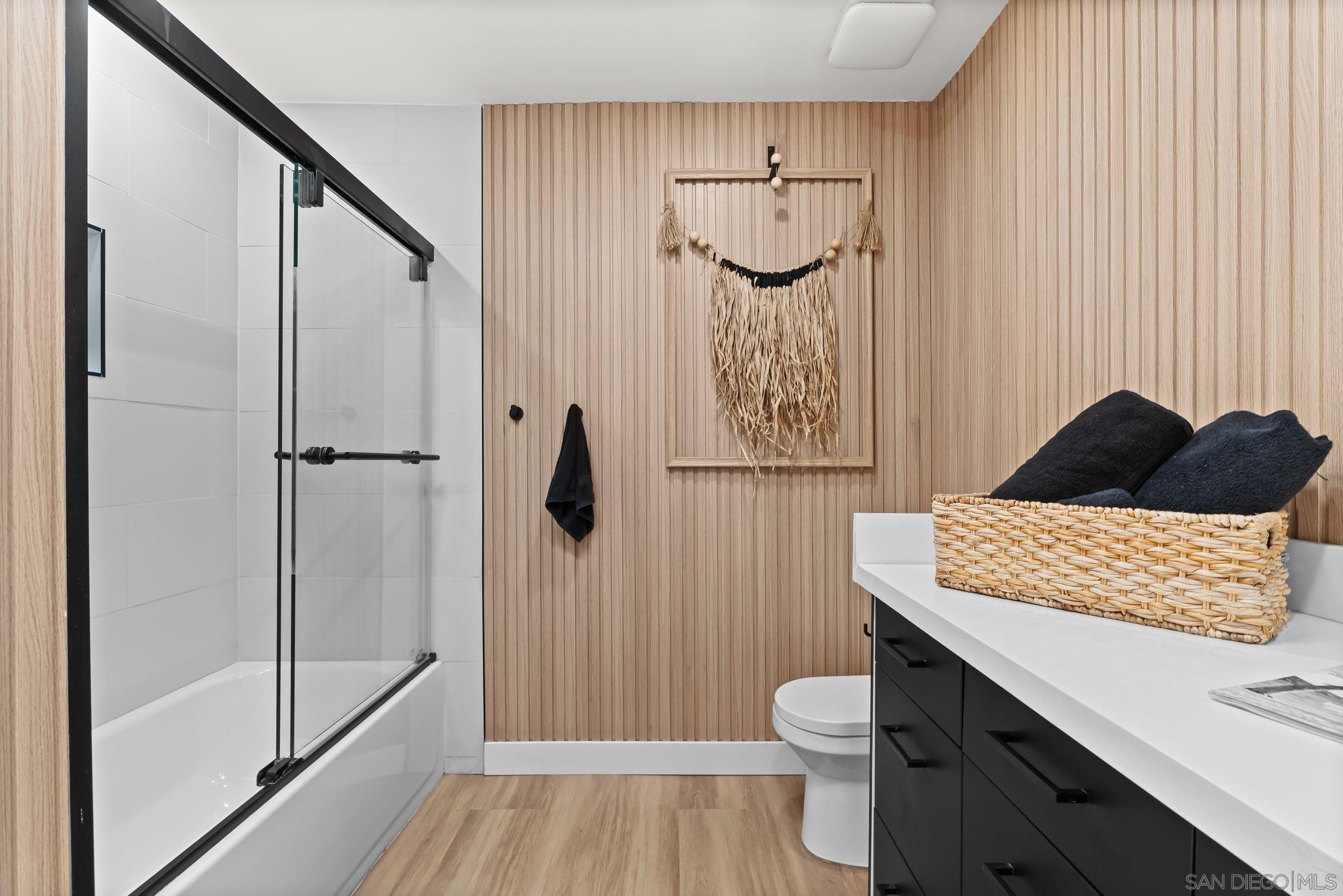 Detail Gallery Image 26 of 33 For 1110  Sea Village Dr, Cardiff By The Sea,  CA 92007 - 5 Beds | 3 Baths