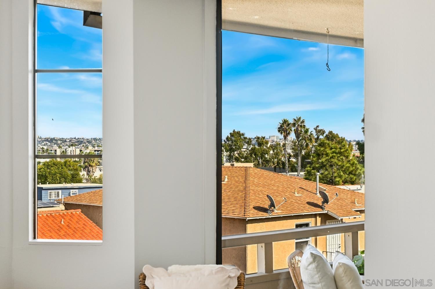 Detail Gallery Image 21 of 36 For 3130  Avenida De Portugal  #302,  San Diego,  CA 92106 - 2 Beds | 2 Baths