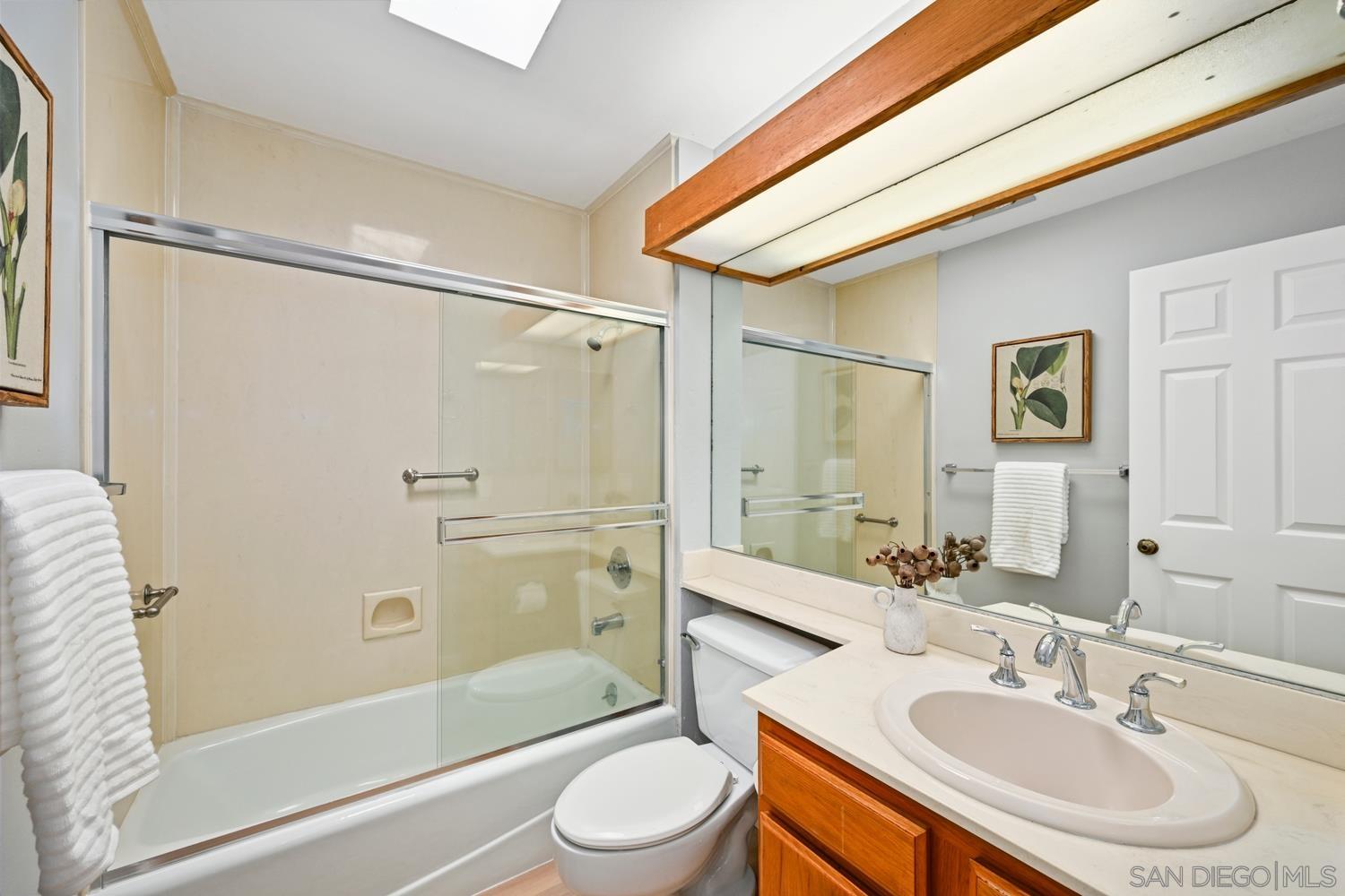 Detail Gallery Image 28 of 36 For 3130  Avenida De Portugal  #302,  San Diego,  CA 92106 - 2 Beds | 2 Baths