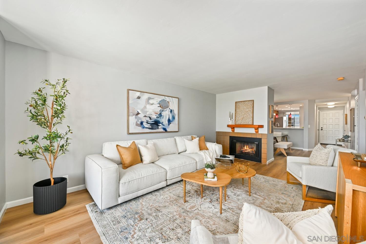 Detail Gallery Image 4 of 36 For 3130  Avenida De Portugal  #302,  San Diego,  CA 92106 - 2 Beds | 2 Baths