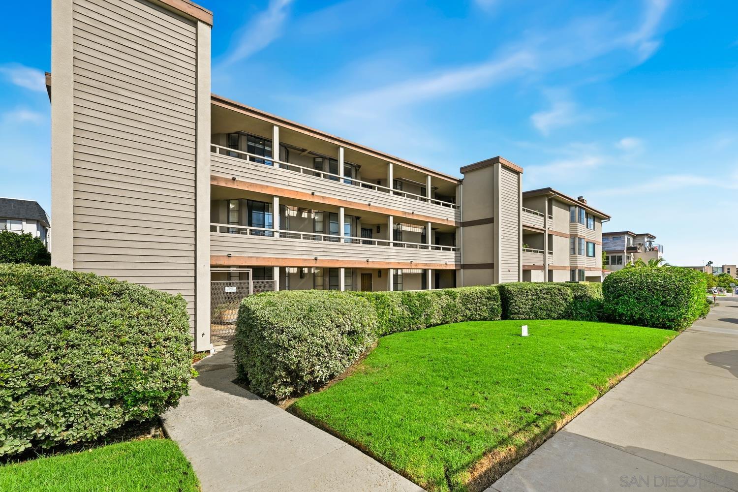 Detail Gallery Image 32 of 36 For 3130  Avenida De Portugal  #302,  San Diego,  CA 92106 - 2 Beds | 2 Baths