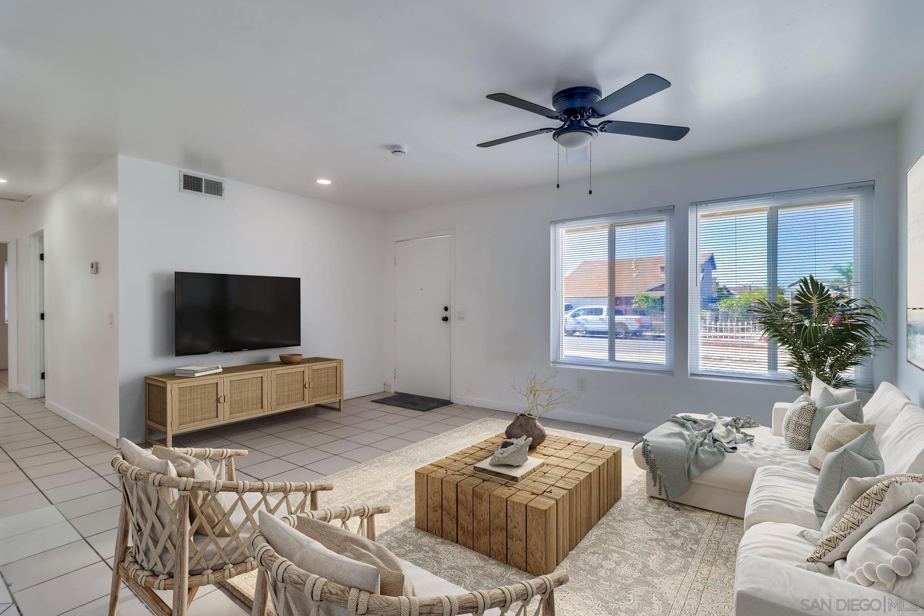 Detail Gallery Image 2 of 11 For 2165  Valentino, San Diego,  CA 92154 - 4 Beds | 3 Baths