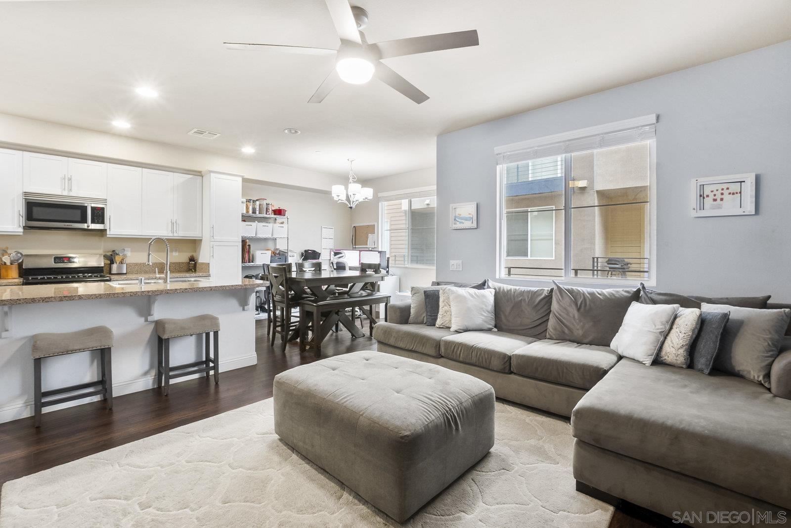 Detail Gallery Image 6 of 36 For 4541  Rainier Ave  #13,  San Diego,  CA 92120 - 4 Beds | 3 Baths