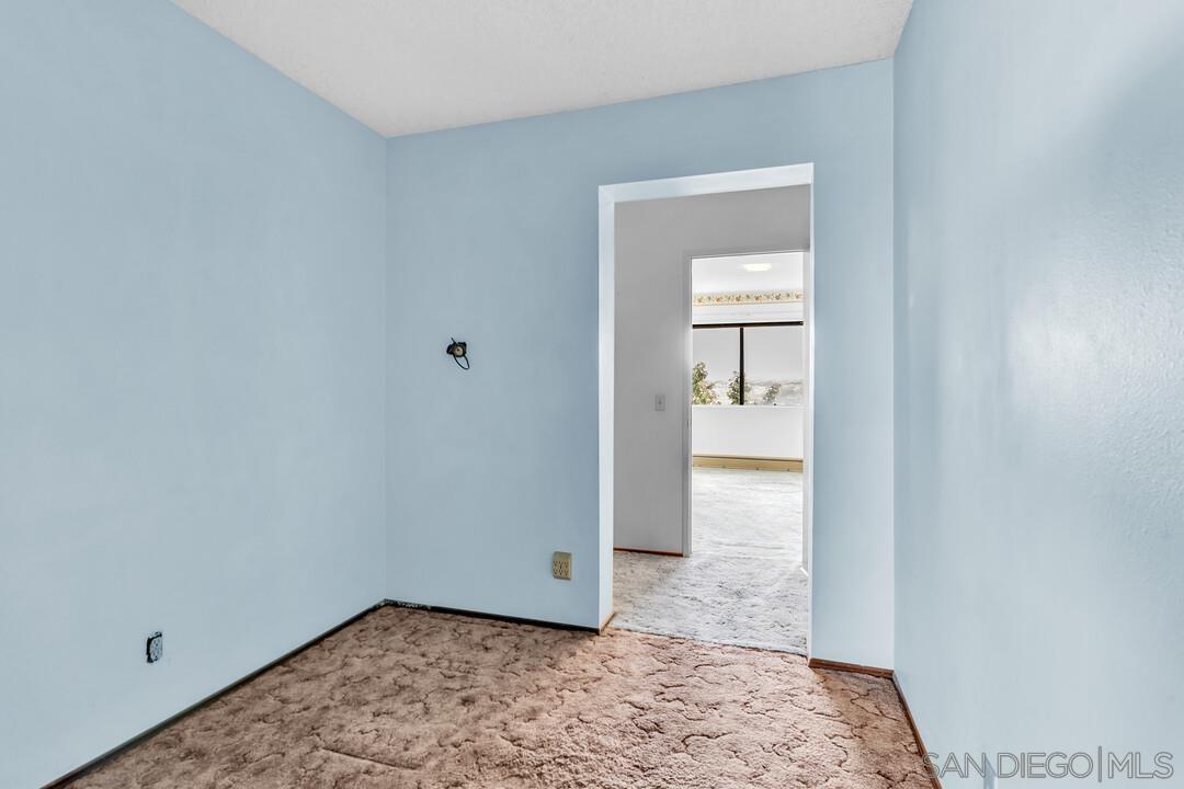 Detail Gallery Image 38 of 43 For 30311  Circle R Lane, Valley Center,  CA 92082 - 5 Beds | 3 Baths