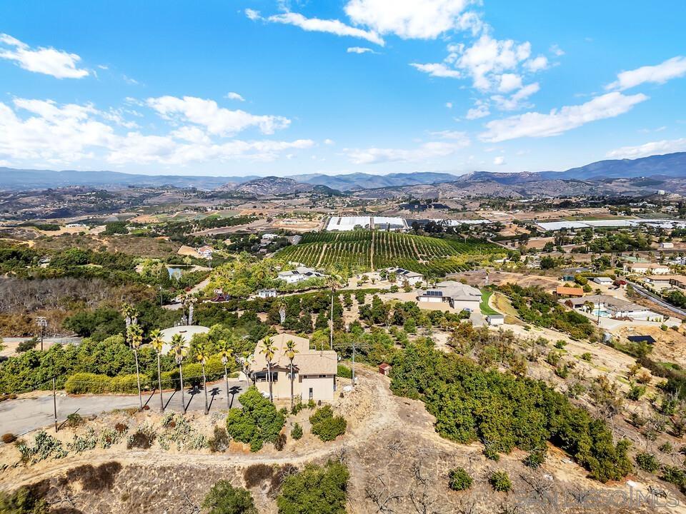 Detail Gallery Image 40 of 43 For 30311  Circle R Lane, Valley Center,  CA 92082 - 5 Beds | 3 Baths