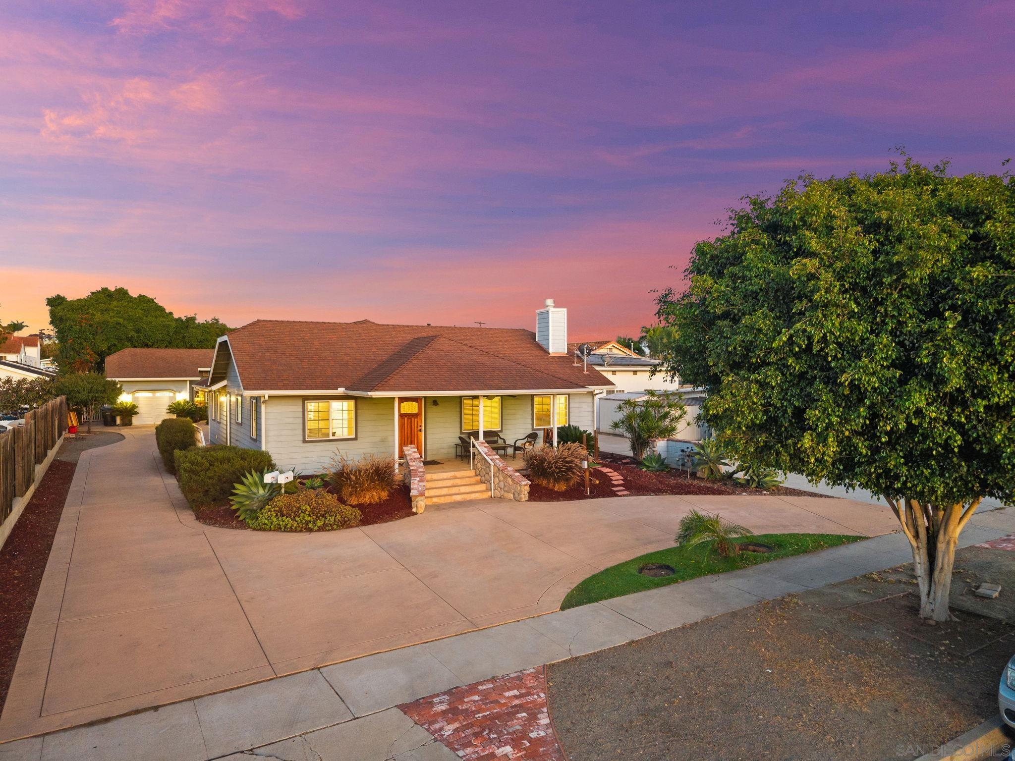 Front Image Thumbnail for SD250043544