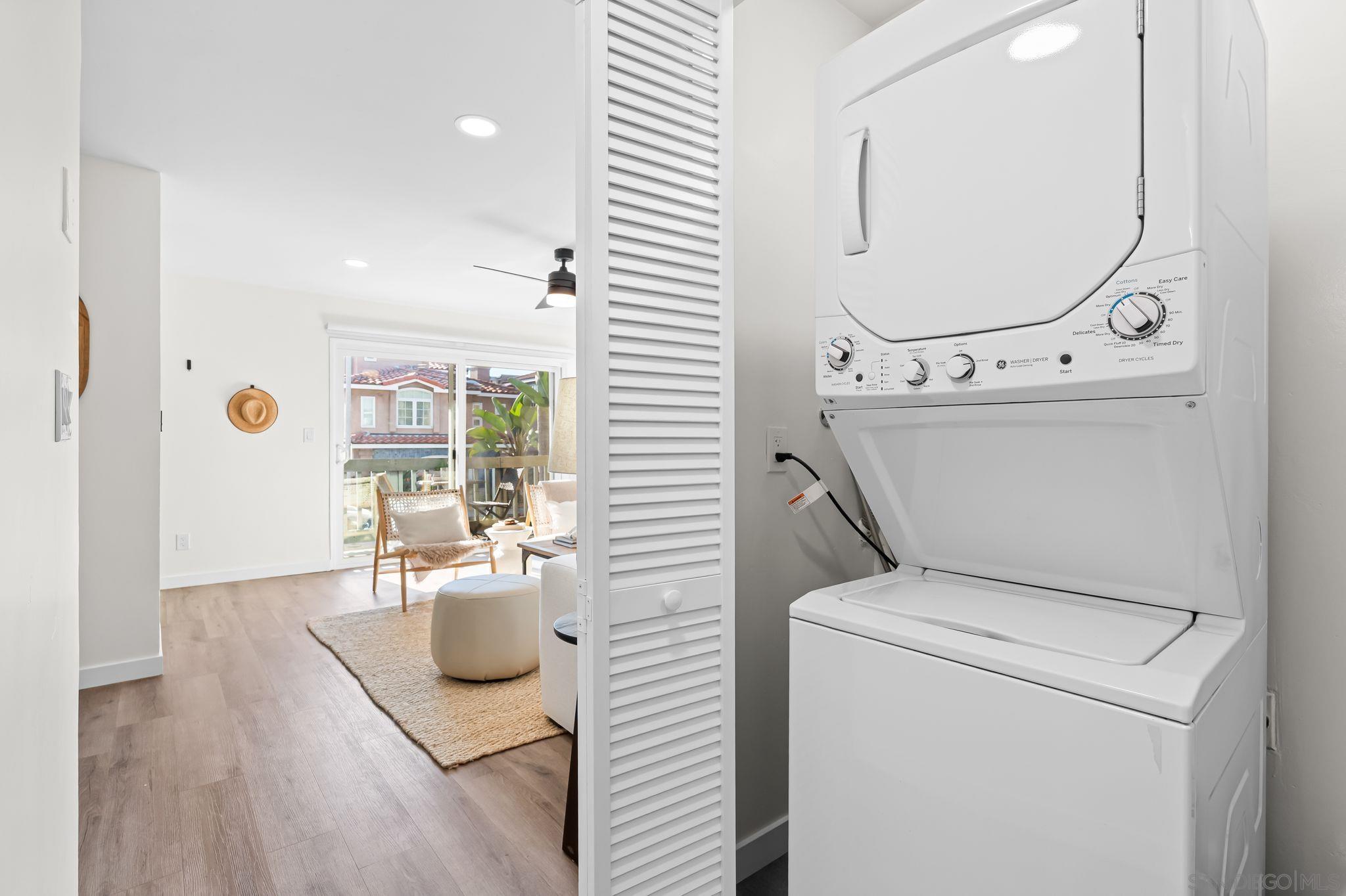 Detail Gallery Image 15 of 37 For 1324  S Pacific  #3,  Oceanside,  CA 92054 - 2 Beds | 2 Baths